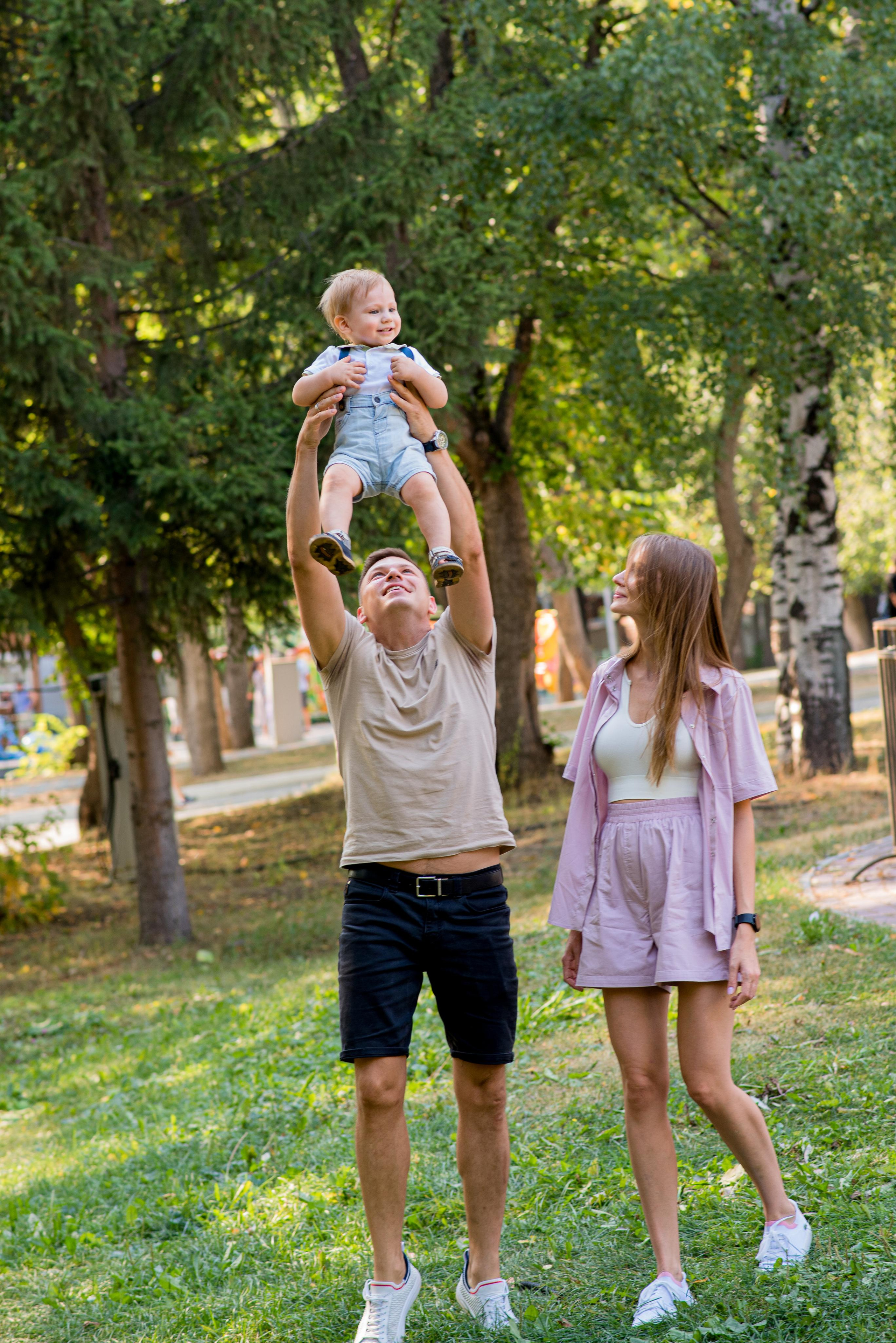Данил, 1 годик (прогулочная фотосессия ЦПКиО Маяковского). Фотограф новорожденных в Екатеринбурге Лена Ильина