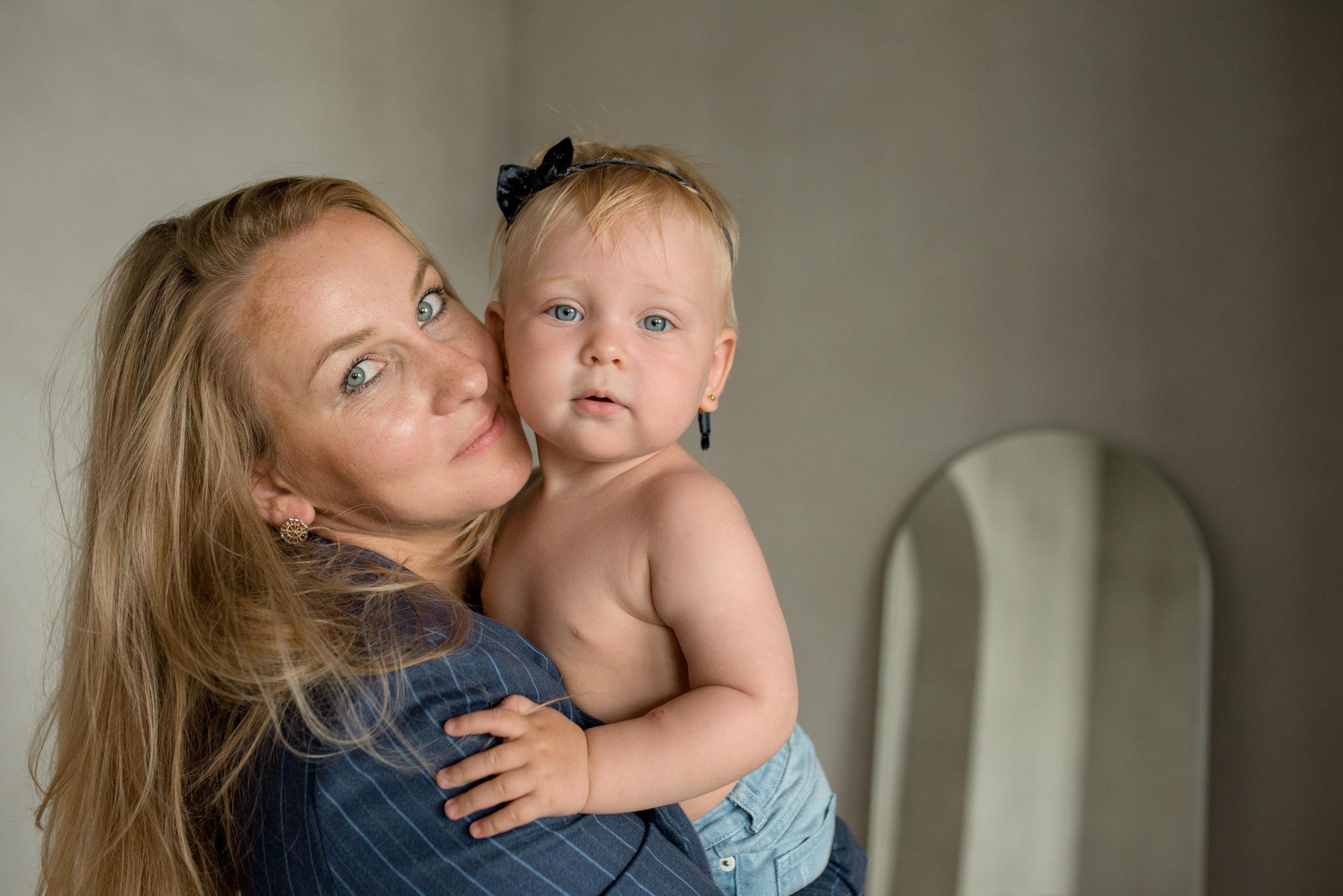 Лиза, 10 месяцев (фотостудия Maneken). Фотограф новорожденных в Екатеринбурге Лена Ильина