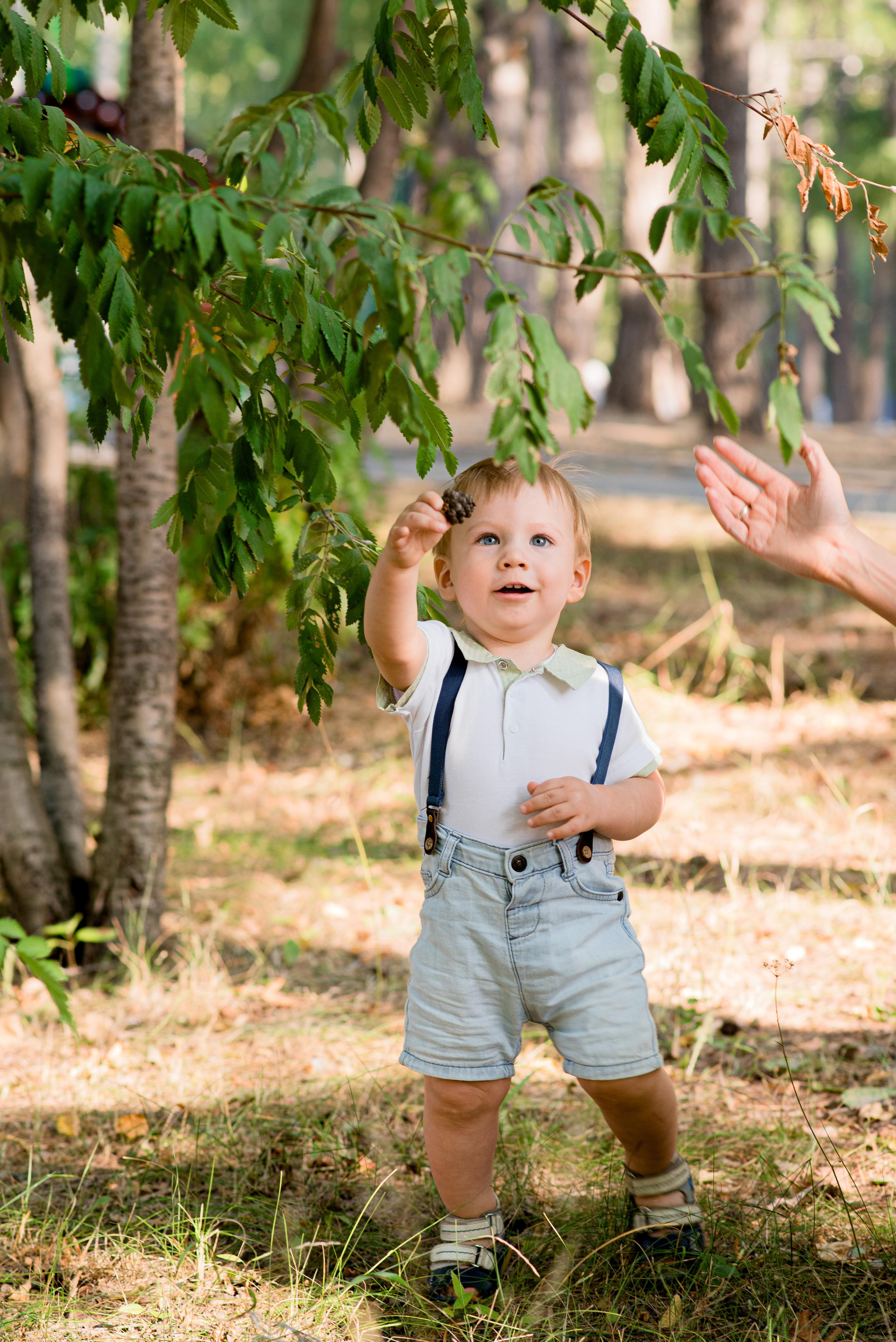 Данил, 1 годик (прогулочная фотосессия ЦПКиО Маяковского). Фотограф новорожденных в Екатеринбурге Лена Ильина