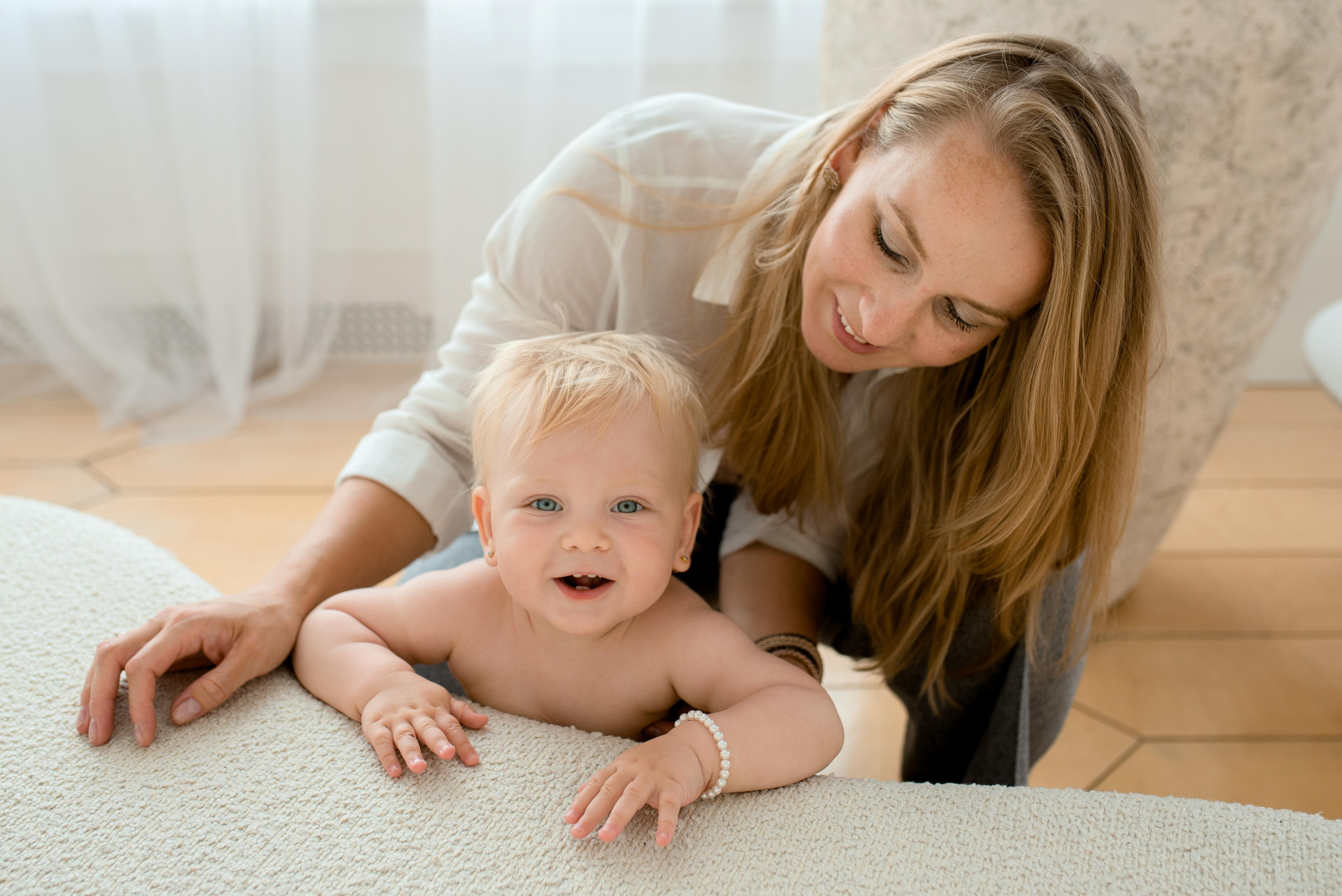 Лиза, 10 месяцев (фотостудия Maneken). Фотограф новорожденных в Екатеринбурге Лена Ильина