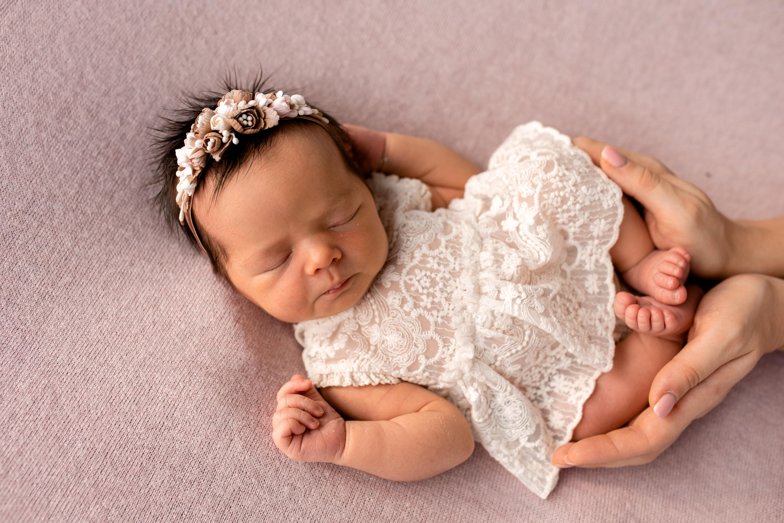 Стефания. Фотограф новорожденных в Екатеринбурге Лена Ильина