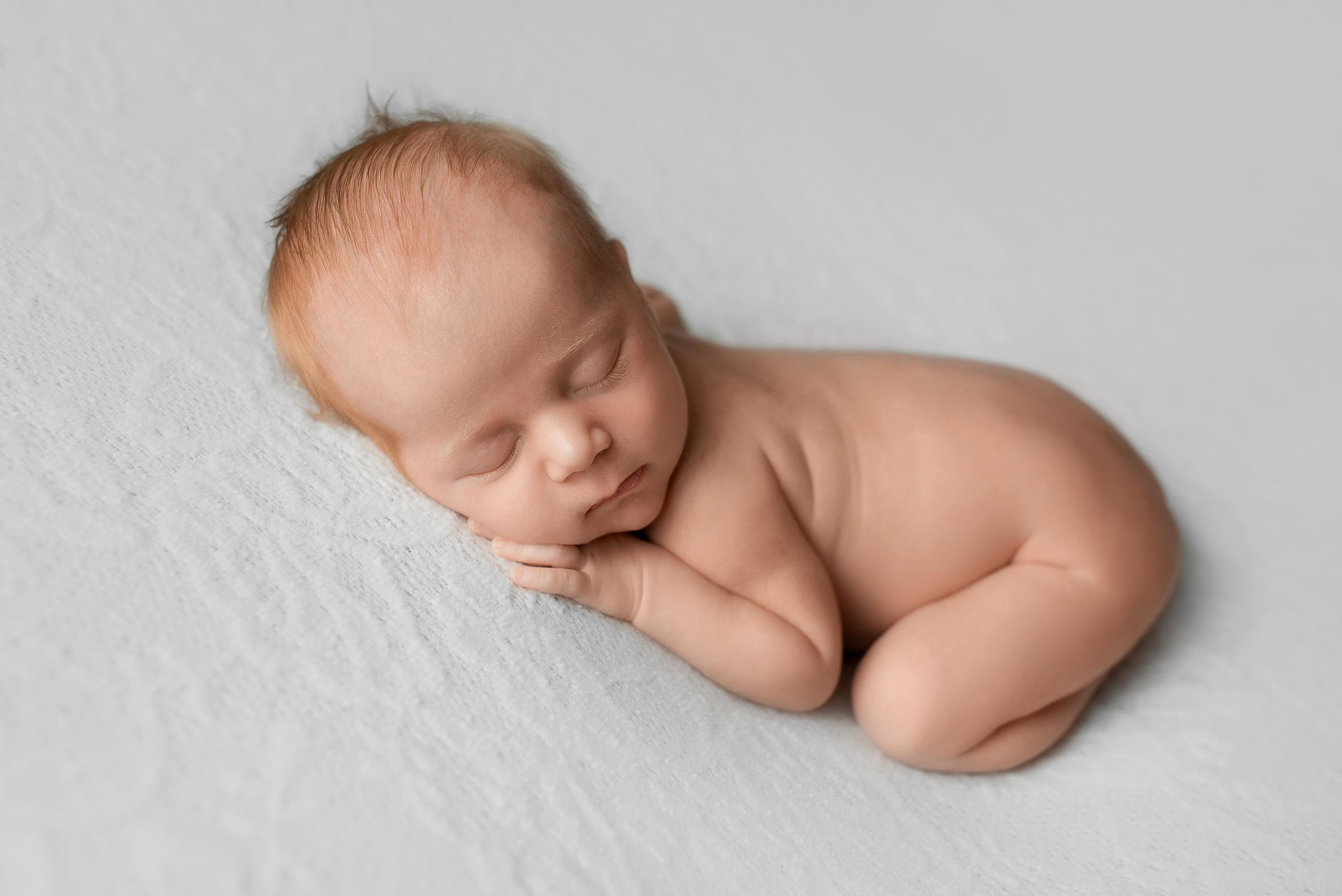 Софья. Фотограф новорожденных в Екатеринбурге Лена Ильина