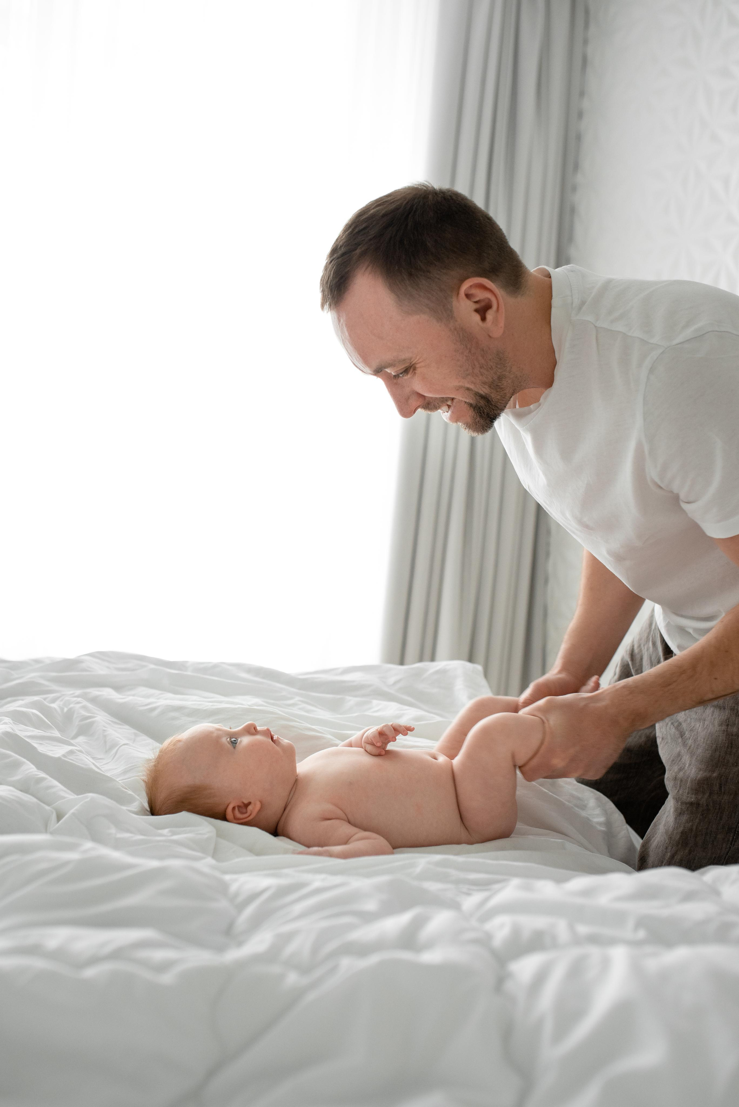 Александра, 3 месяца (домашняя фотосессия в стиле Lifestyle). Фотограф новорожденных в Екатеринбурге Лена Ильина