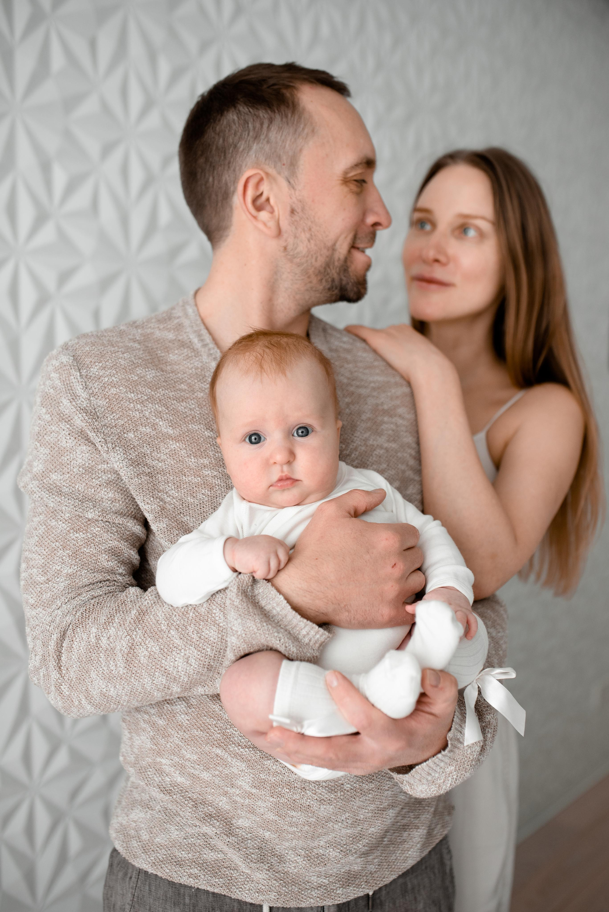 Александра, 3 месяца (домашняя фотосессия в стиле Lifestyle). Фотограф новорожденных в Екатеринбурге Лена Ильина