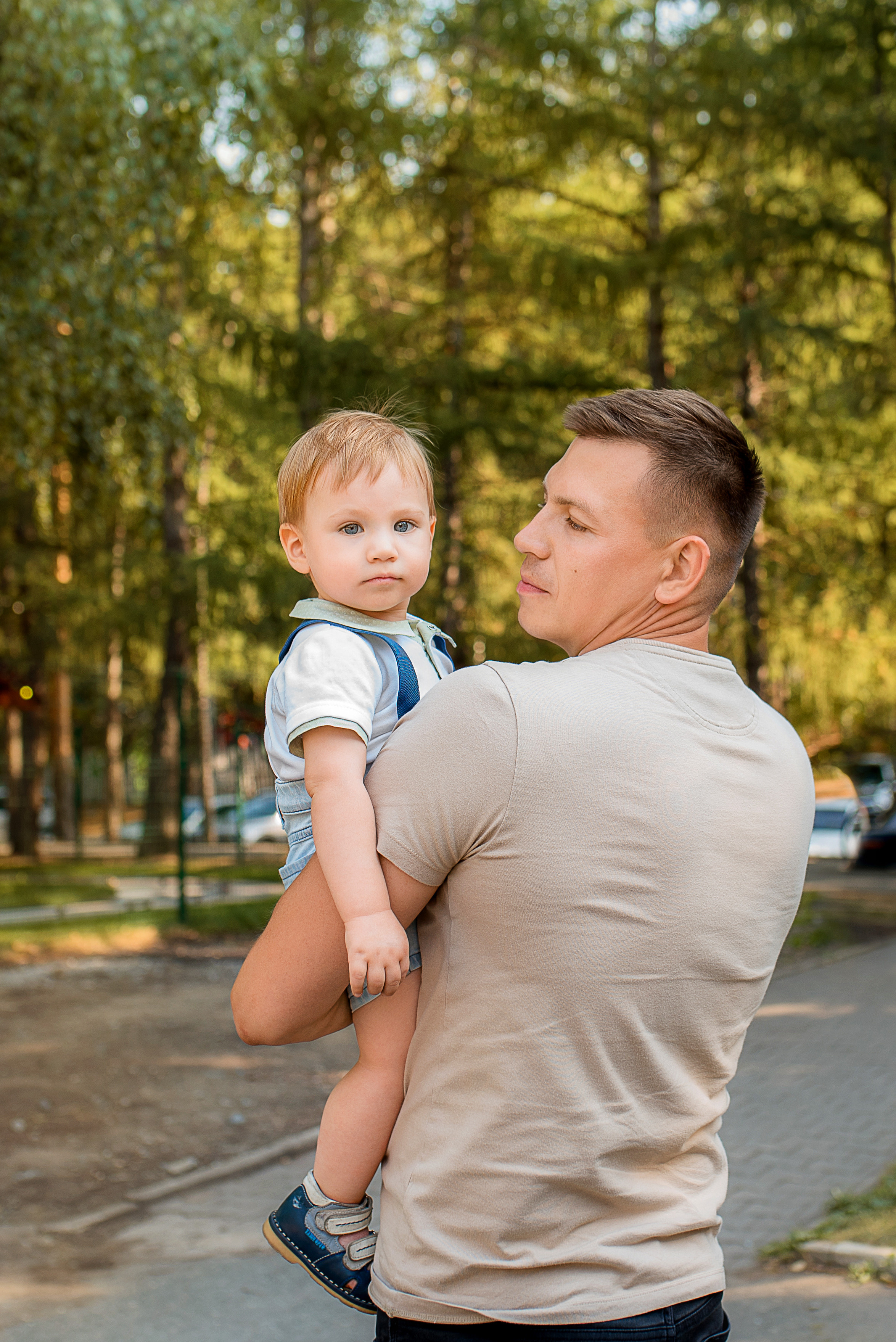 Данил, 1 годик (прогулочная фотосессия ЦПКиО Маяковского). Фотограф новорожденных в Екатеринбурге Лена Ильина
