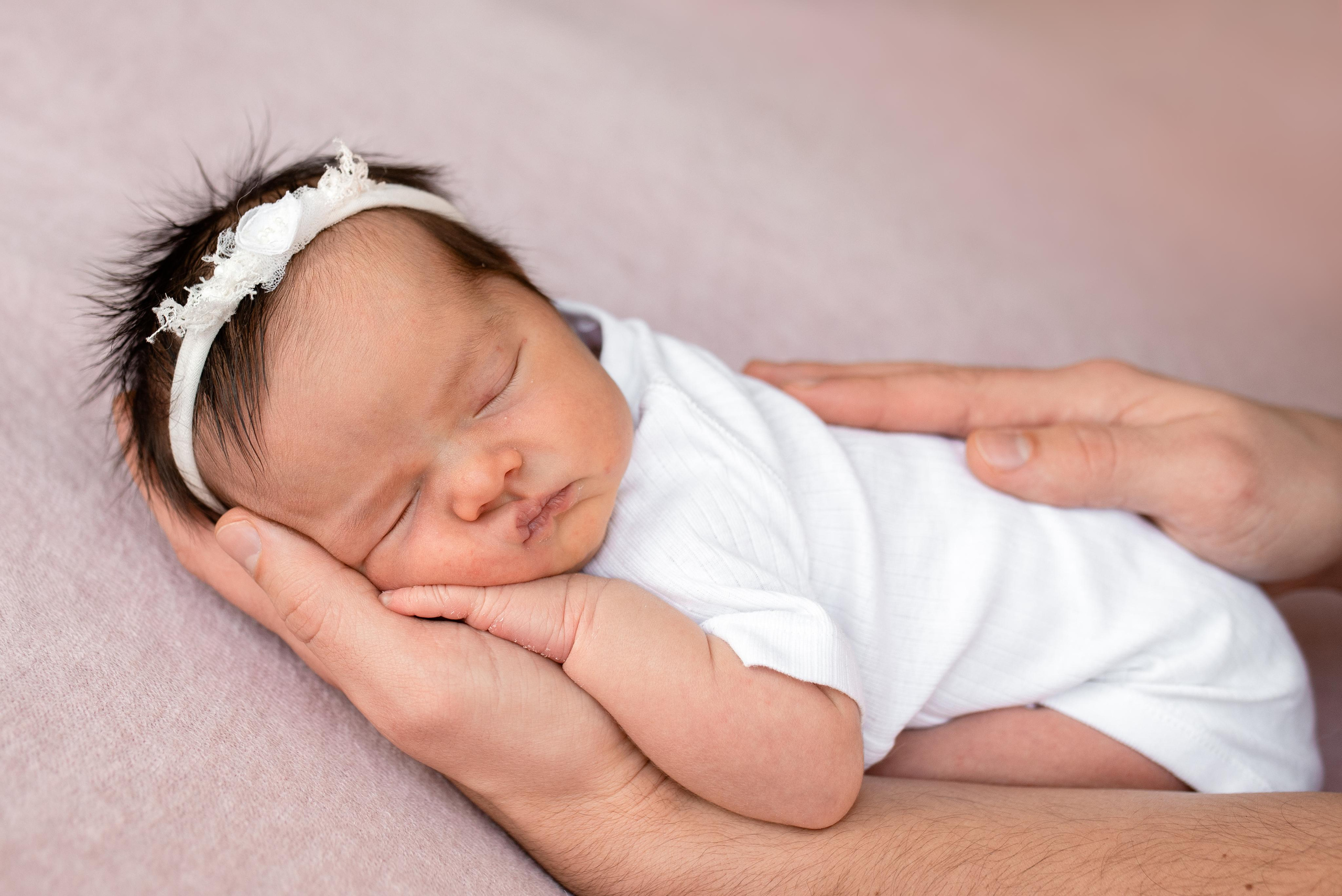 Стефания. Фотограф новорожденных в Екатеринбурге Лена Ильина