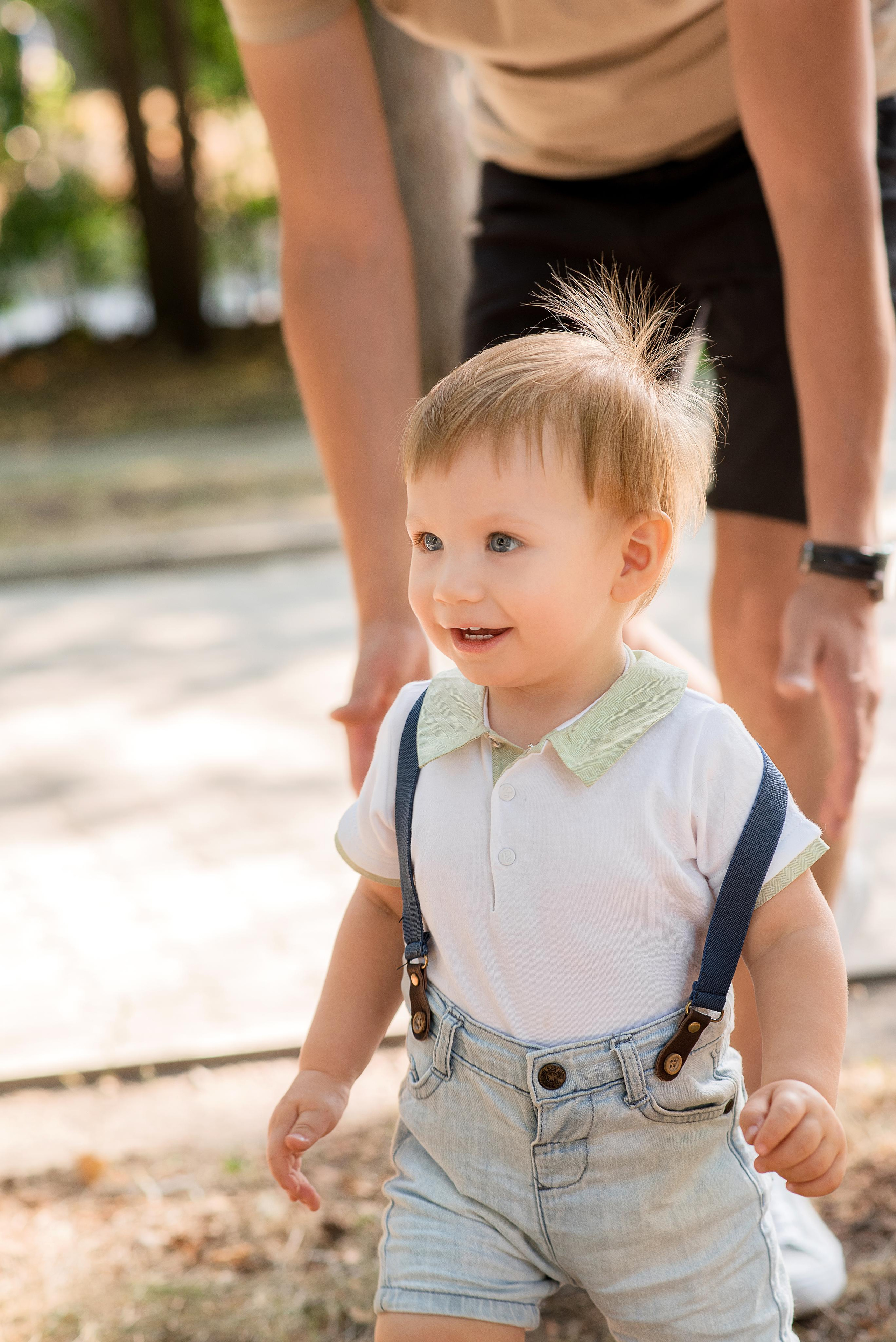 Данил, 1 годик (прогулочная фотосессия ЦПКиО Маяковского). Фотограф новорожденных в Екатеринбурге Лена Ильина