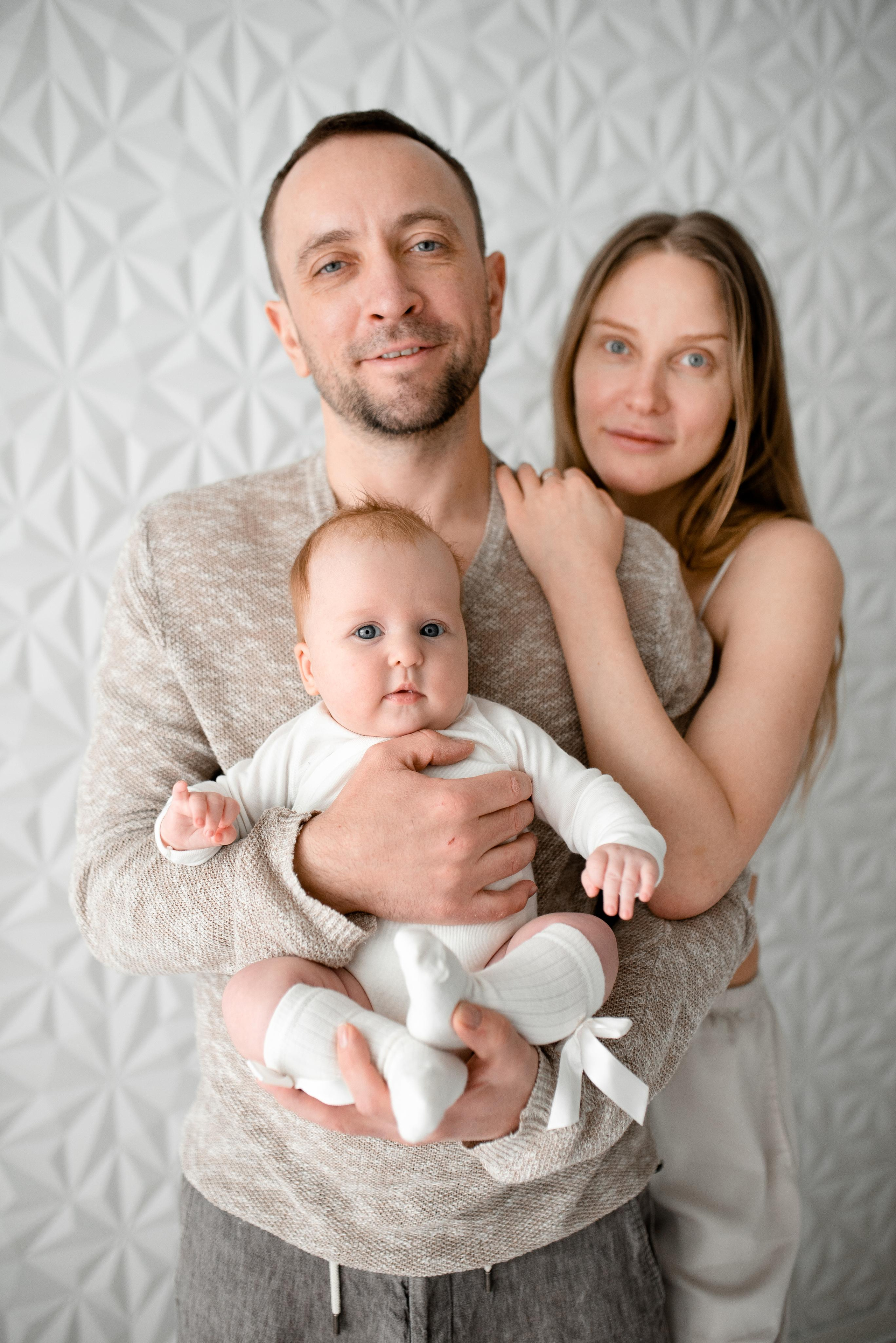 Александра, 3 месяца (домашняя фотосессия в стиле Lifestyle). Фотограф новорожденных в Екатеринбурге Лена Ильина