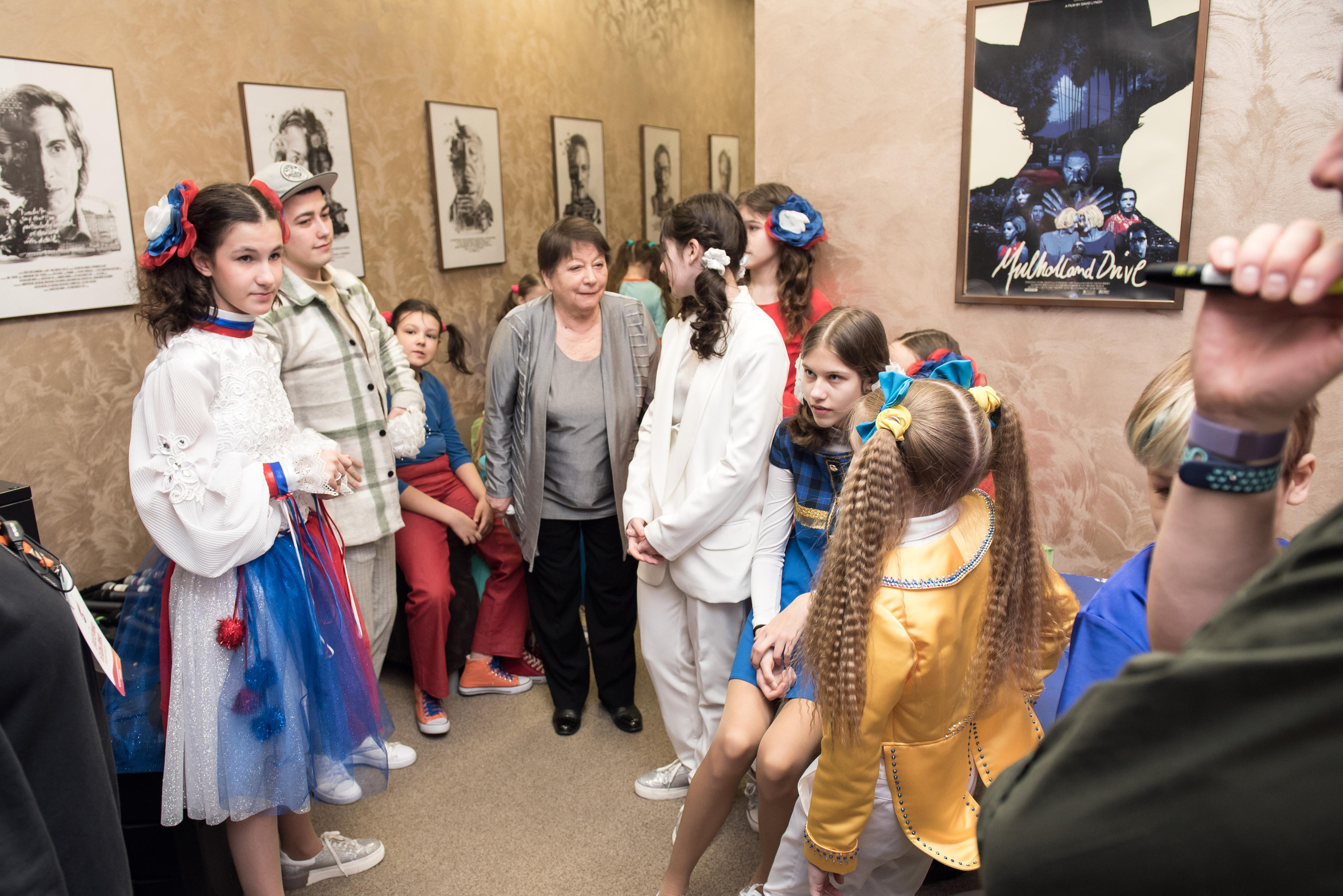 7 нот Подмосковья — Звенигород. Бренд-фотограф для экспертов и блогеров в Москве Влада Горбовская