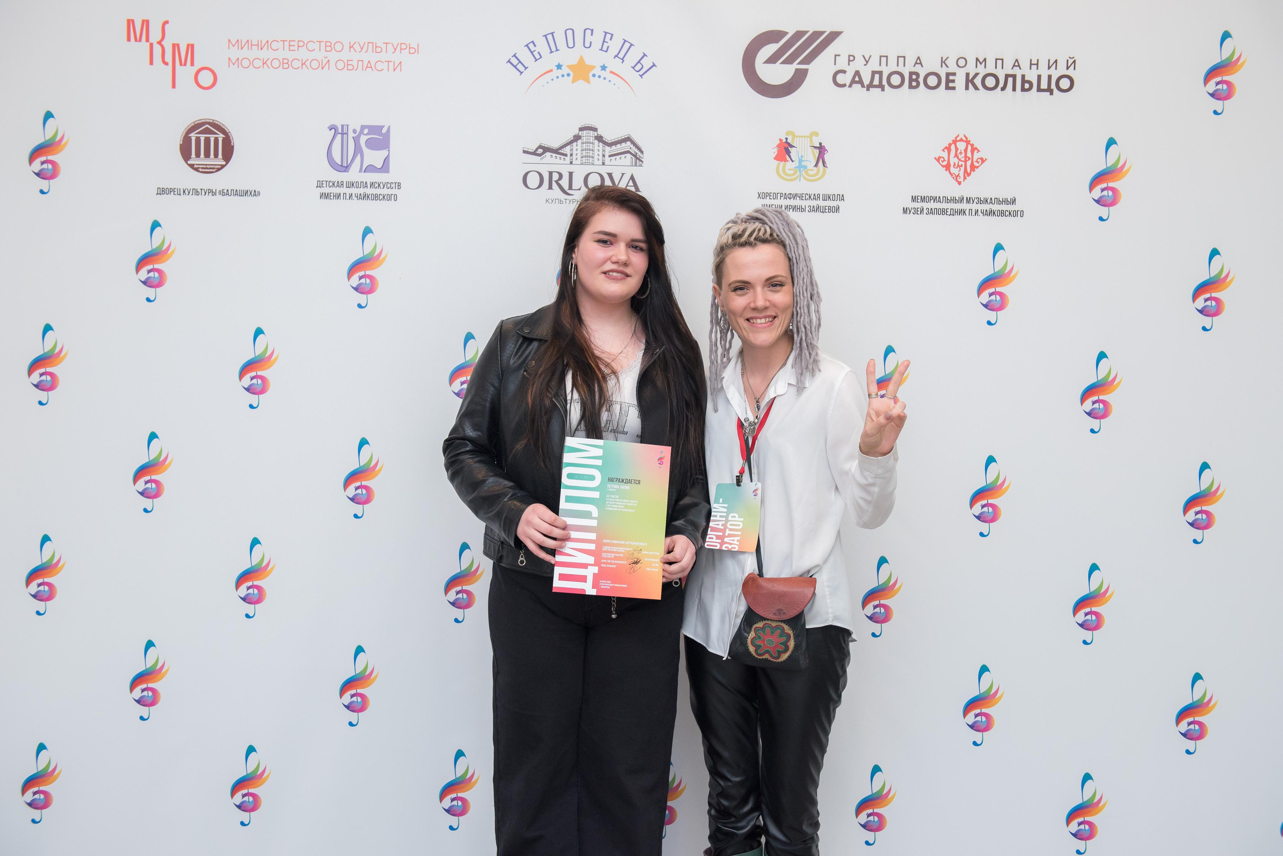 7 нот Подмосковья — Звенигород. Бренд-фотограф для экспертов и блогеров в Москве Влада Горбовская