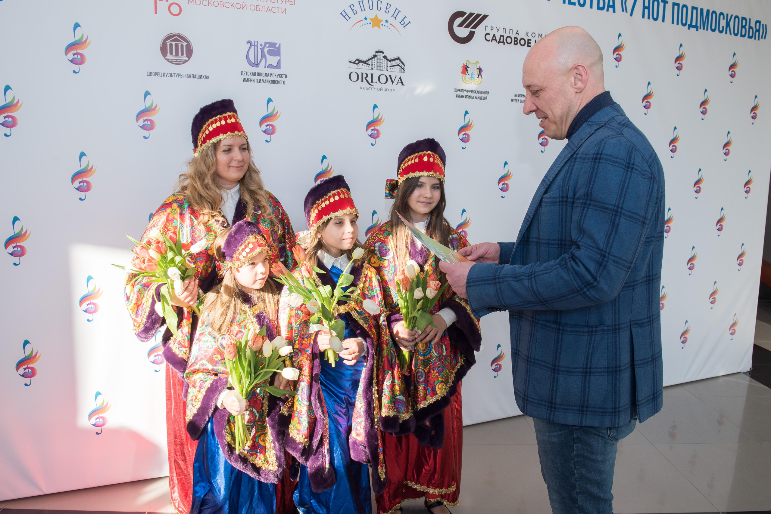 7 нот Подмосковья — Звенигород. Бренд-фотограф для экспертов и блогеров в Москве Влада Горбовская