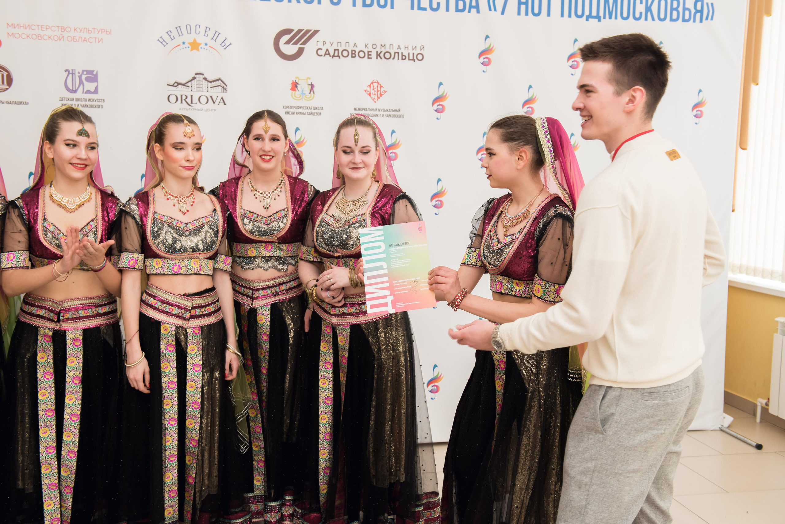 7 нот Подмосковья — Наро-Фоминск. Бренд-фотограф для экспертов и блогеров в Москве Влада Горбовская