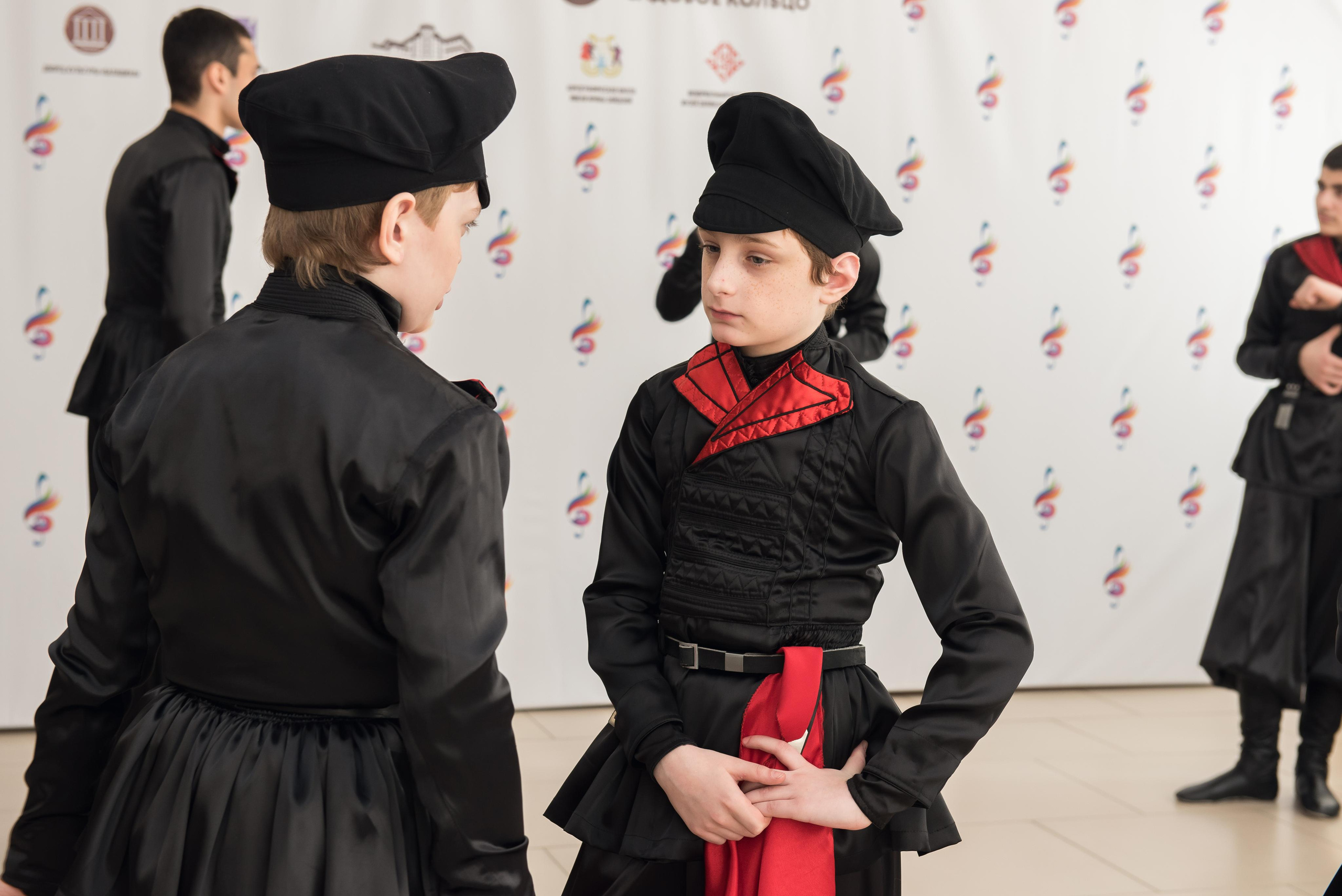 7 нот Подмосковья — Наро-Фоминск. Бренд-фотограф для экспертов и блогеров в Москве Влада Горбовская