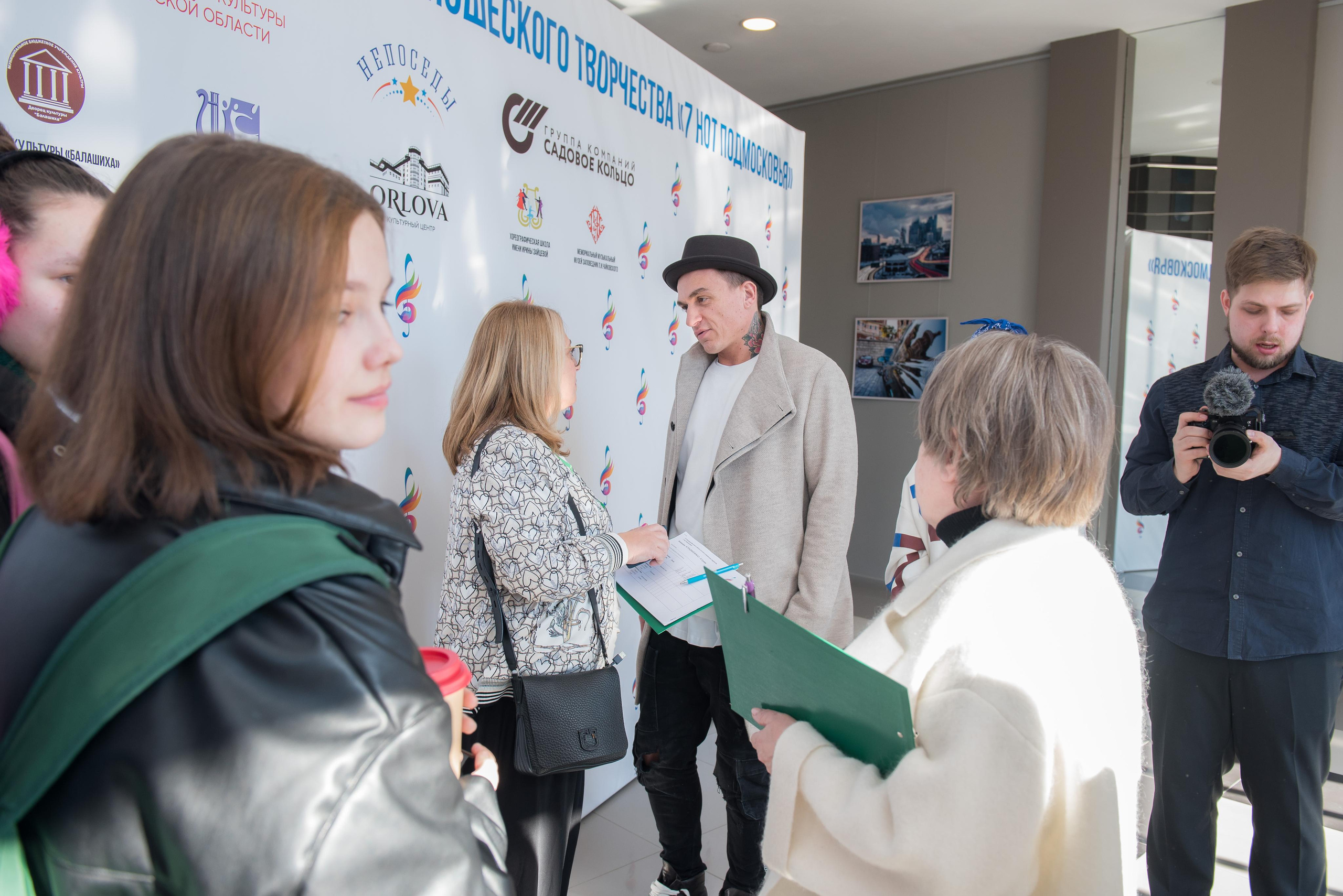 7 нот Подмосковья — Звенигород. Бренд-фотограф для экспертов и блогеров в Москве Влада Горбовская