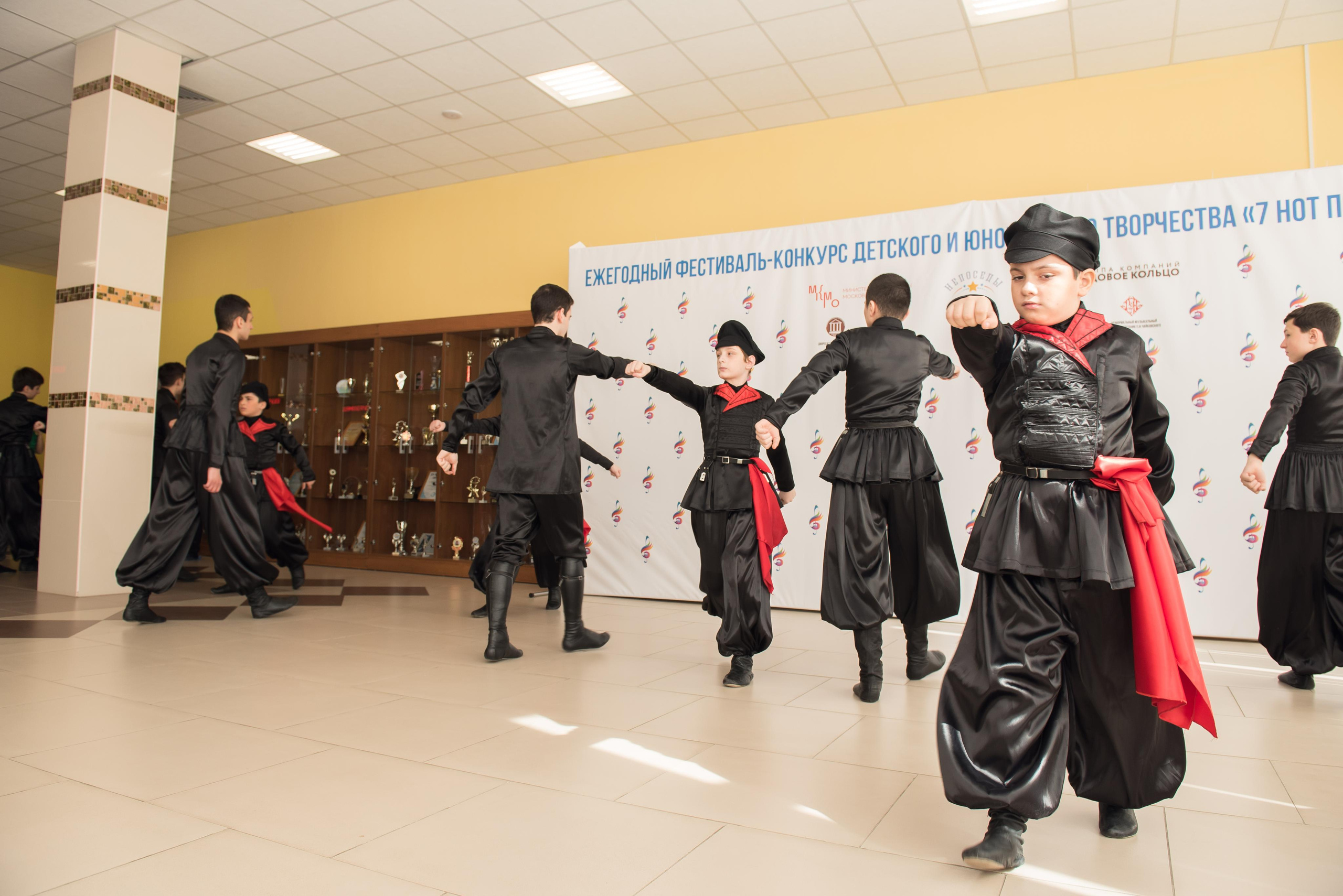 7 нот Подмосковья — Наро-Фоминск. Бренд-фотограф для экспертов и блогеров в Москве Влада Горбовская