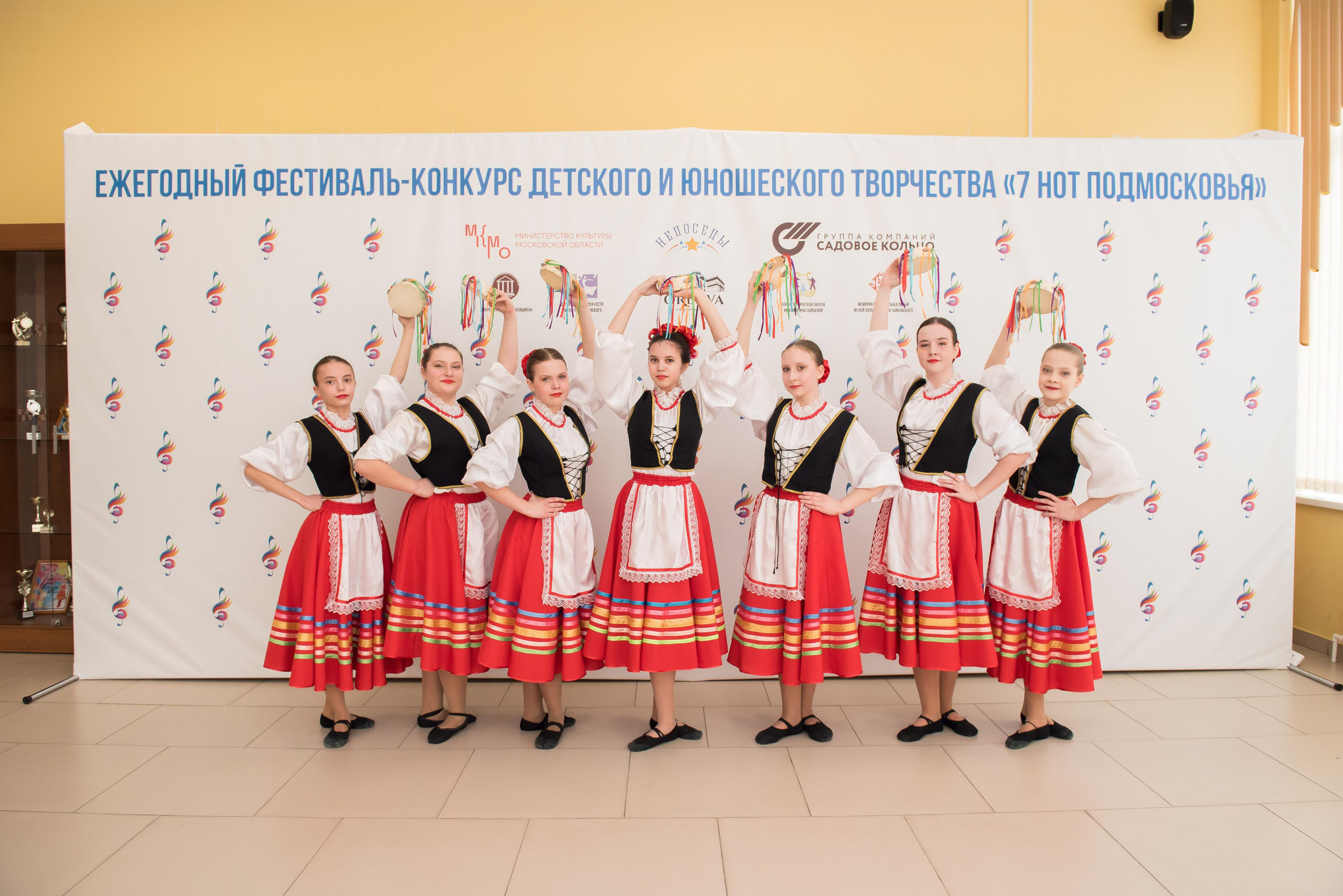 7 нот Подмосковья — Наро-Фоминск. Бренд-фотограф для экспертов и блогеров в Москве Влада Горбовская