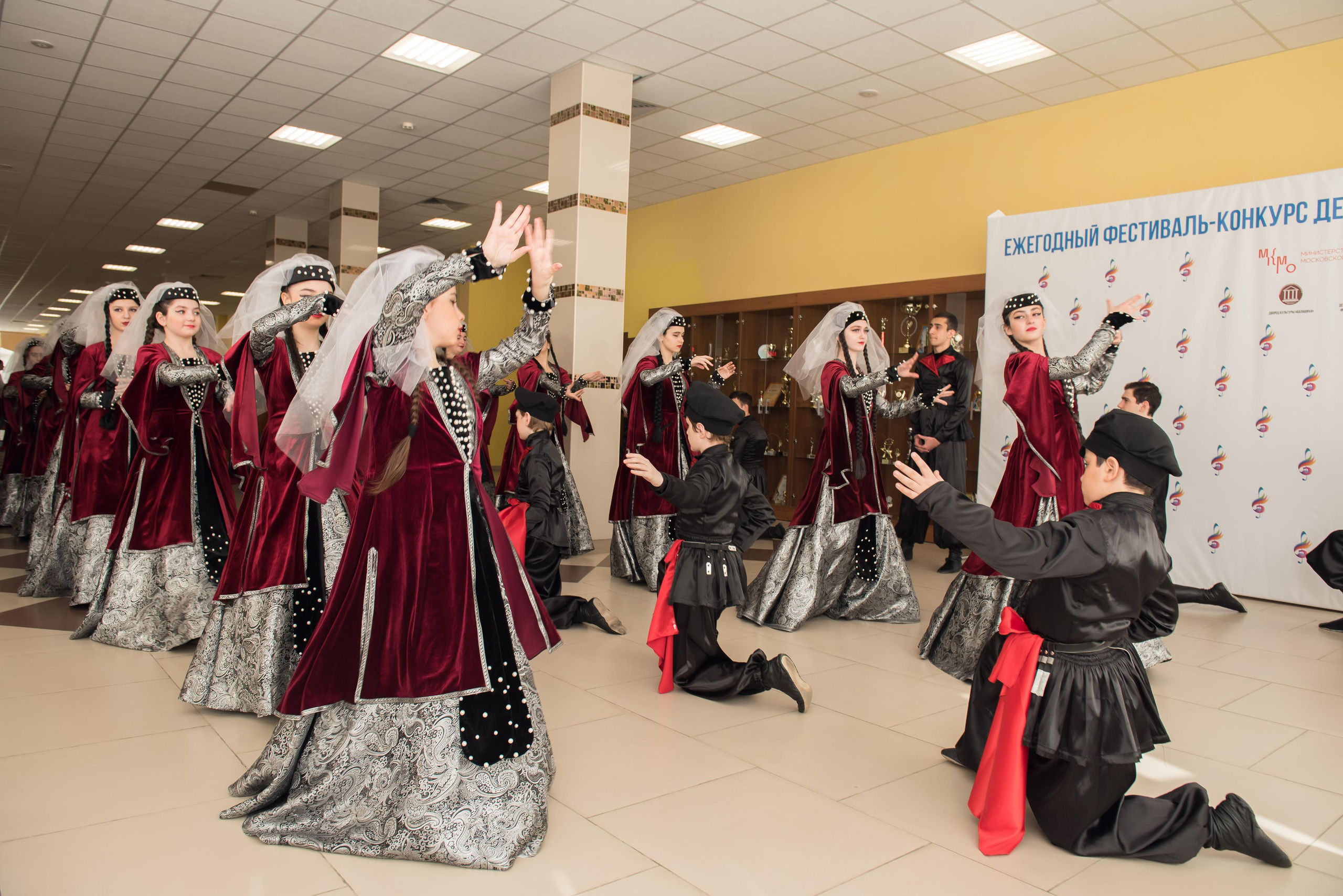 7 нот Подмосковья — Наро-Фоминск. Бренд-фотограф для экспертов и блогеров в Москве Влада Горбовская