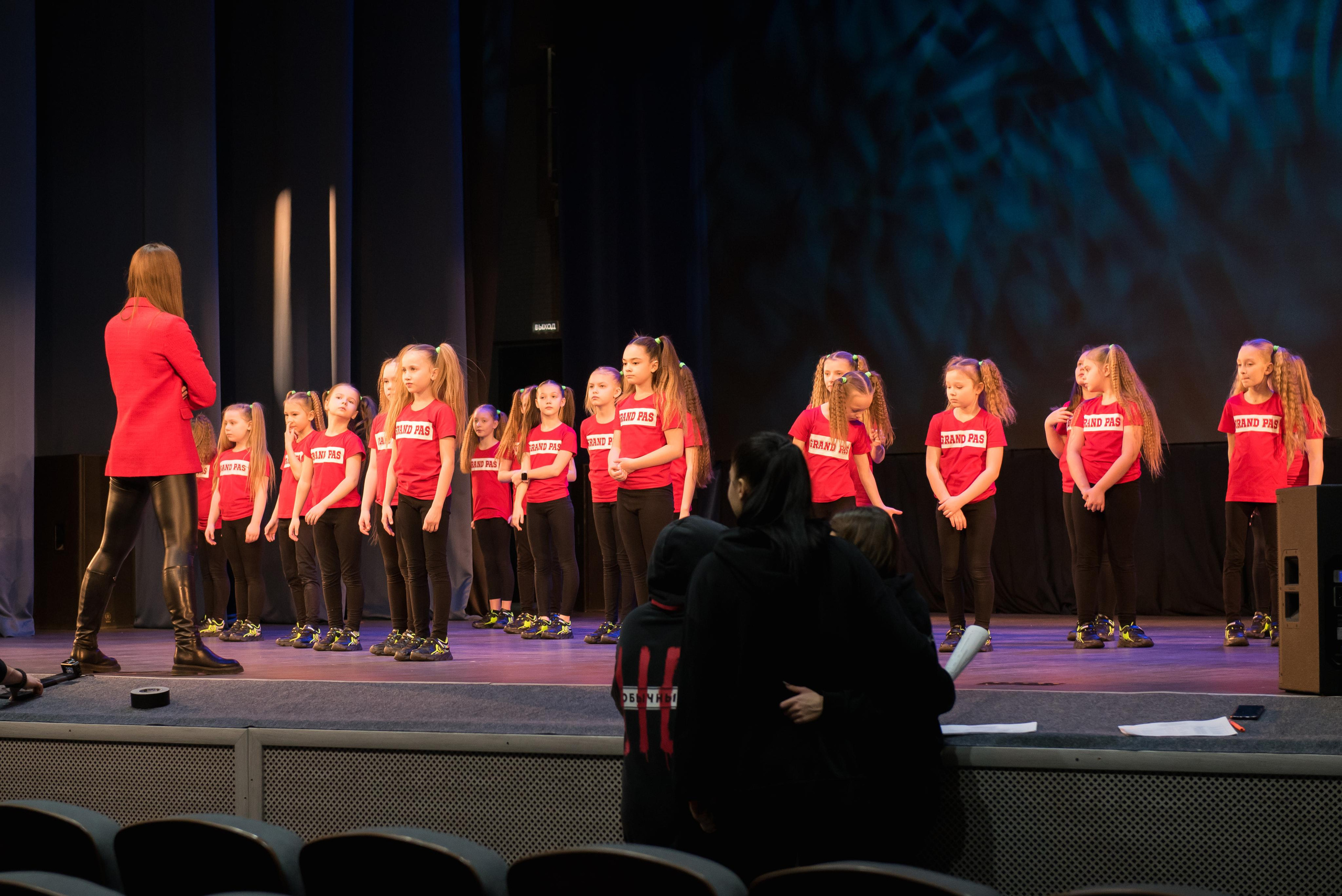 7 нот Подмосковья — Балашиха. Бренд-фотограф для экспертов и блогеров в Москве Влада Горбовская