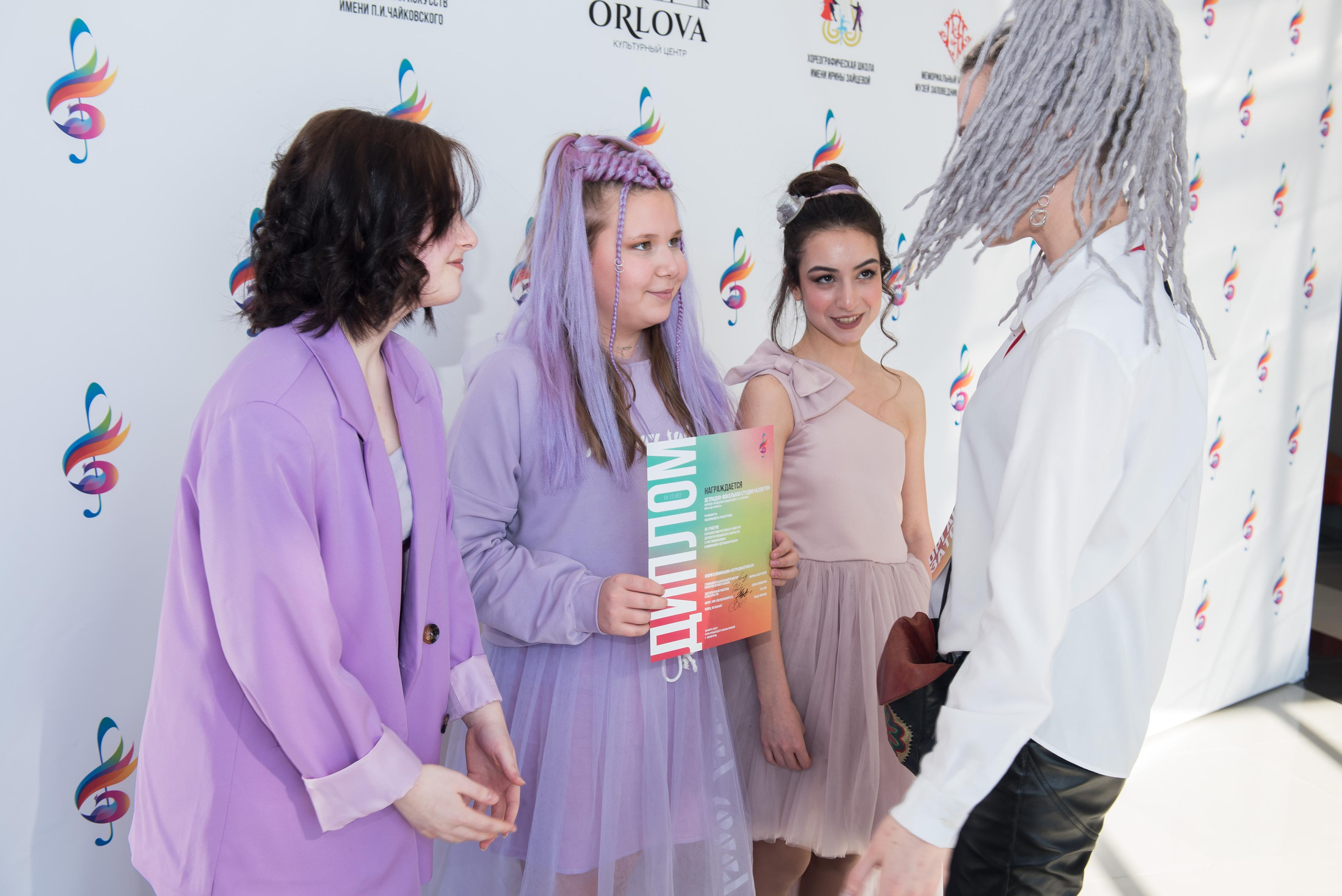 7 нот Подмосковья — Звенигород. Бренд-фотограф для экспертов и блогеров в Москве Влада Горбовская