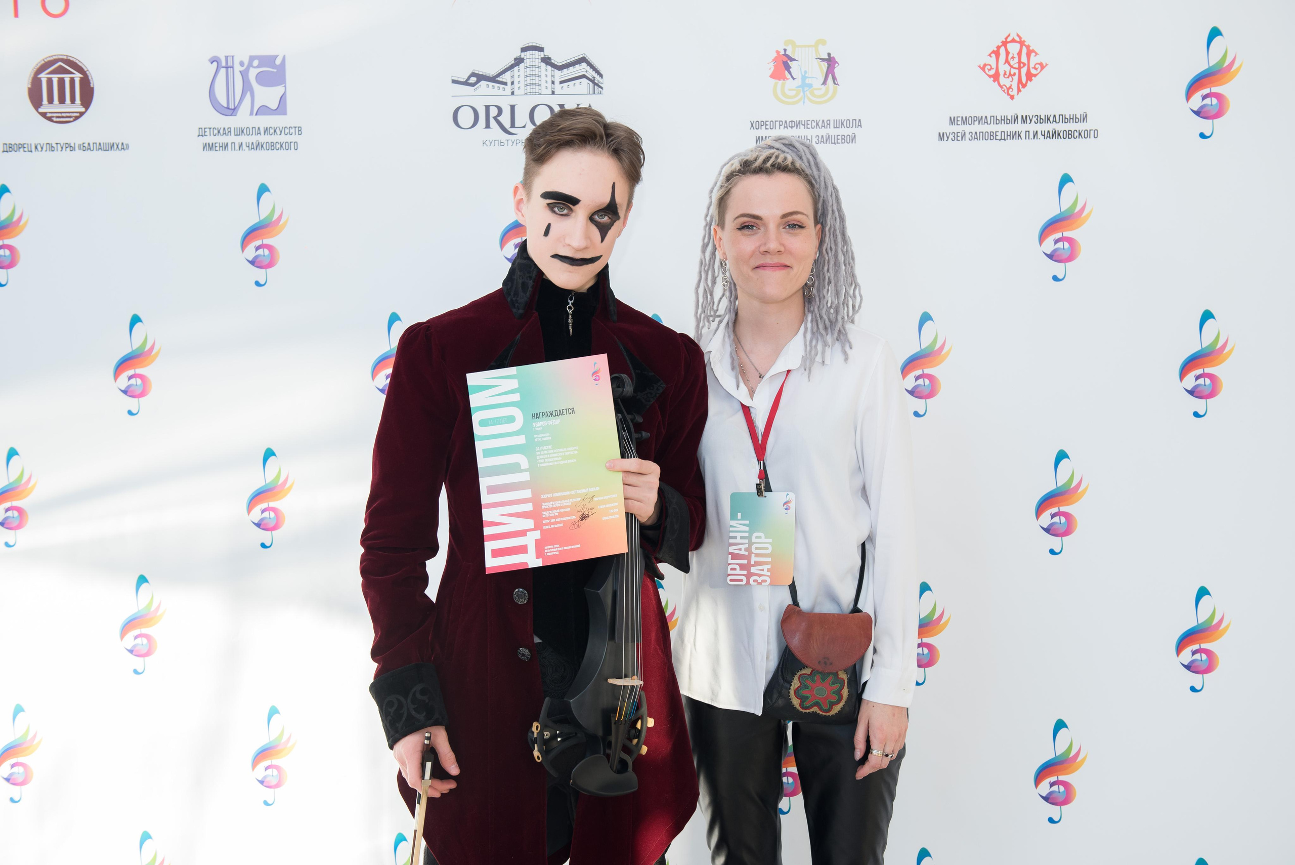 7 нот Подмосковья — Звенигород. Бренд-фотограф для экспертов и блогеров в Москве Влада Горбовская