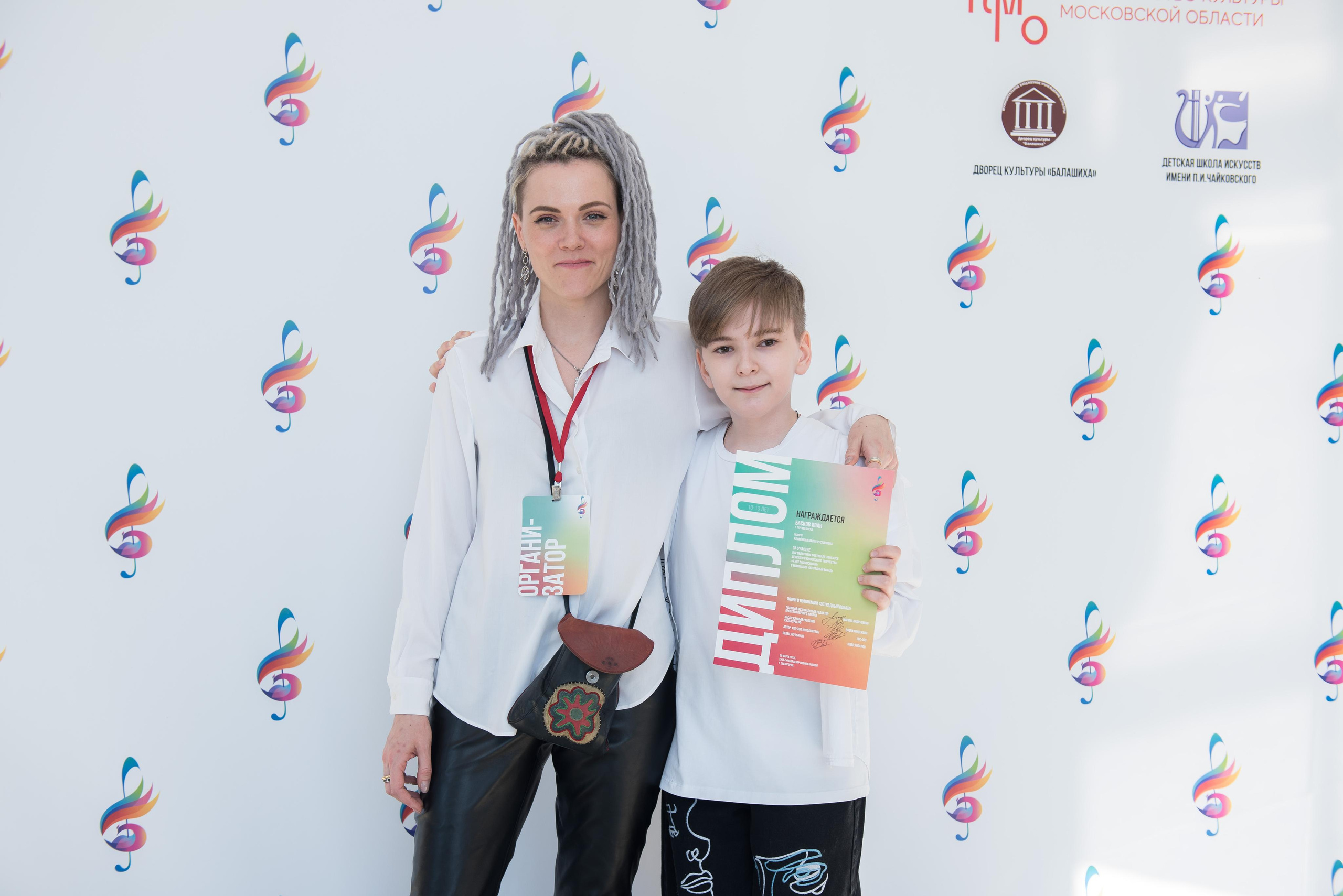 7 нот Подмосковья — Звенигород. Бренд-фотограф для экспертов и блогеров в Москве Влада Горбовская