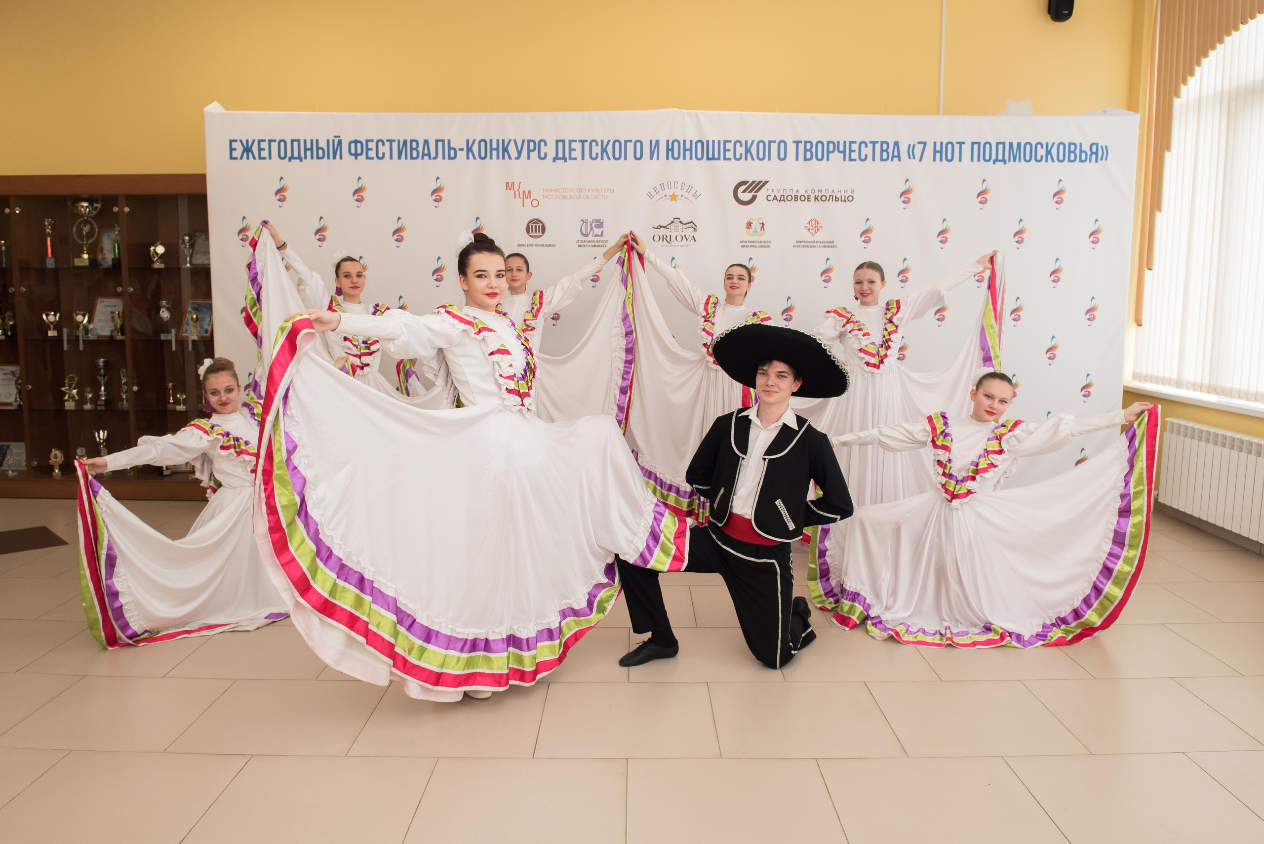 7 нот Подмосковья — Наро-Фоминск. Бренд-фотограф для экспертов и блогеров в Москве Влада Горбовская