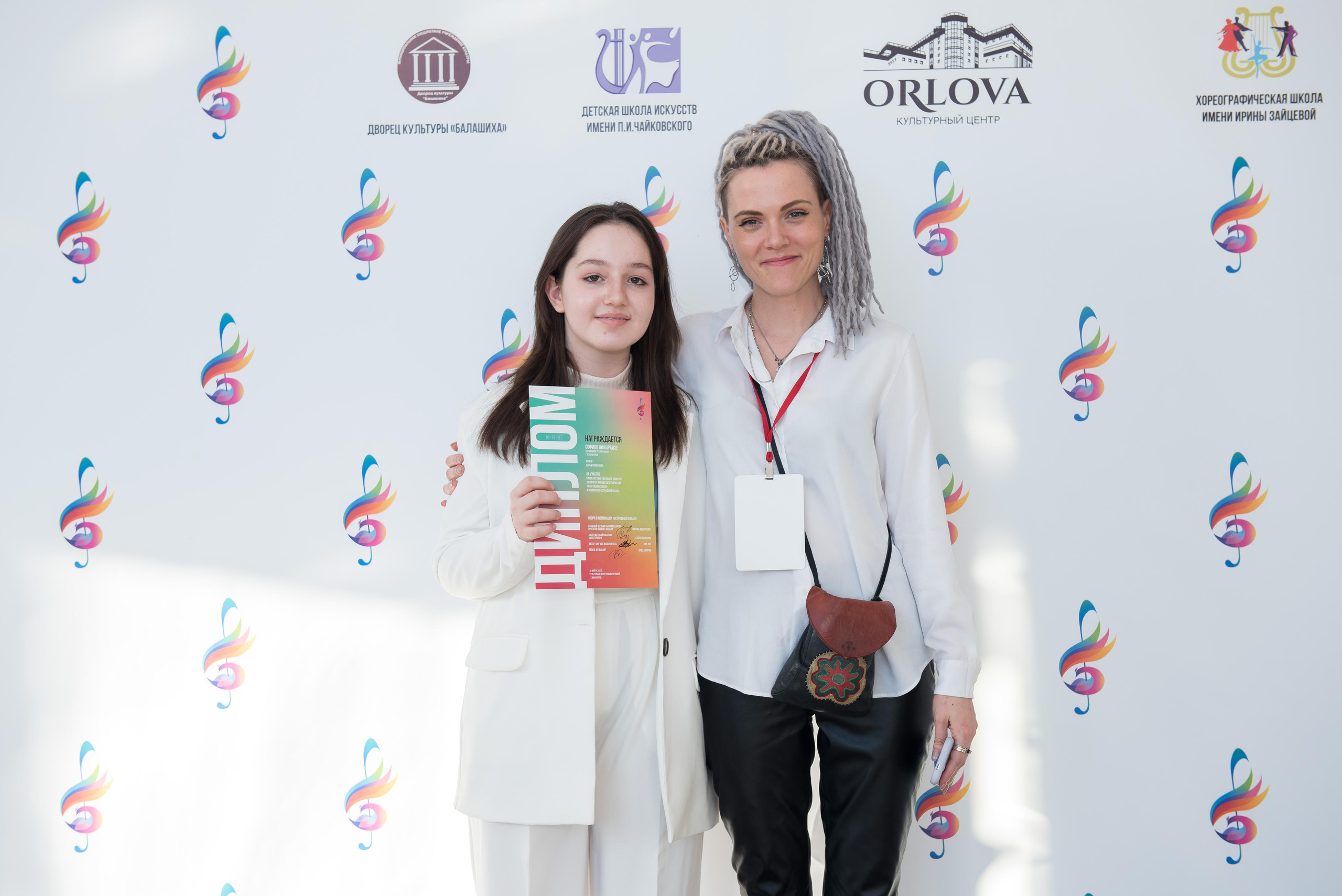 7 нот Подмосковья — Звенигород. Бренд-фотограф для экспертов и блогеров в Москве Влада Горбовская