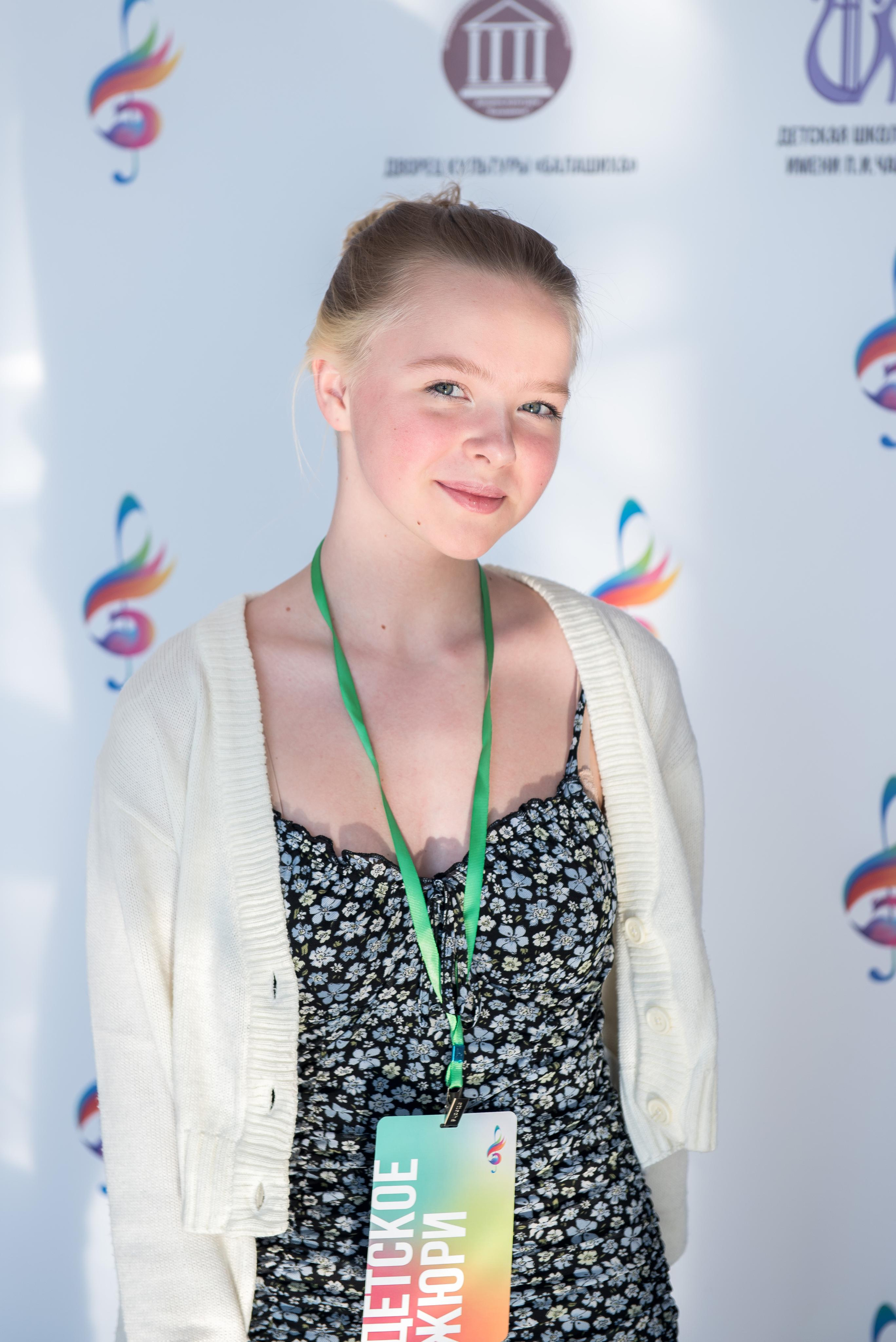 7 нот Подмосковья — Звенигород. Бренд-фотограф для экспертов и блогеров в Москве Влада Горбовская