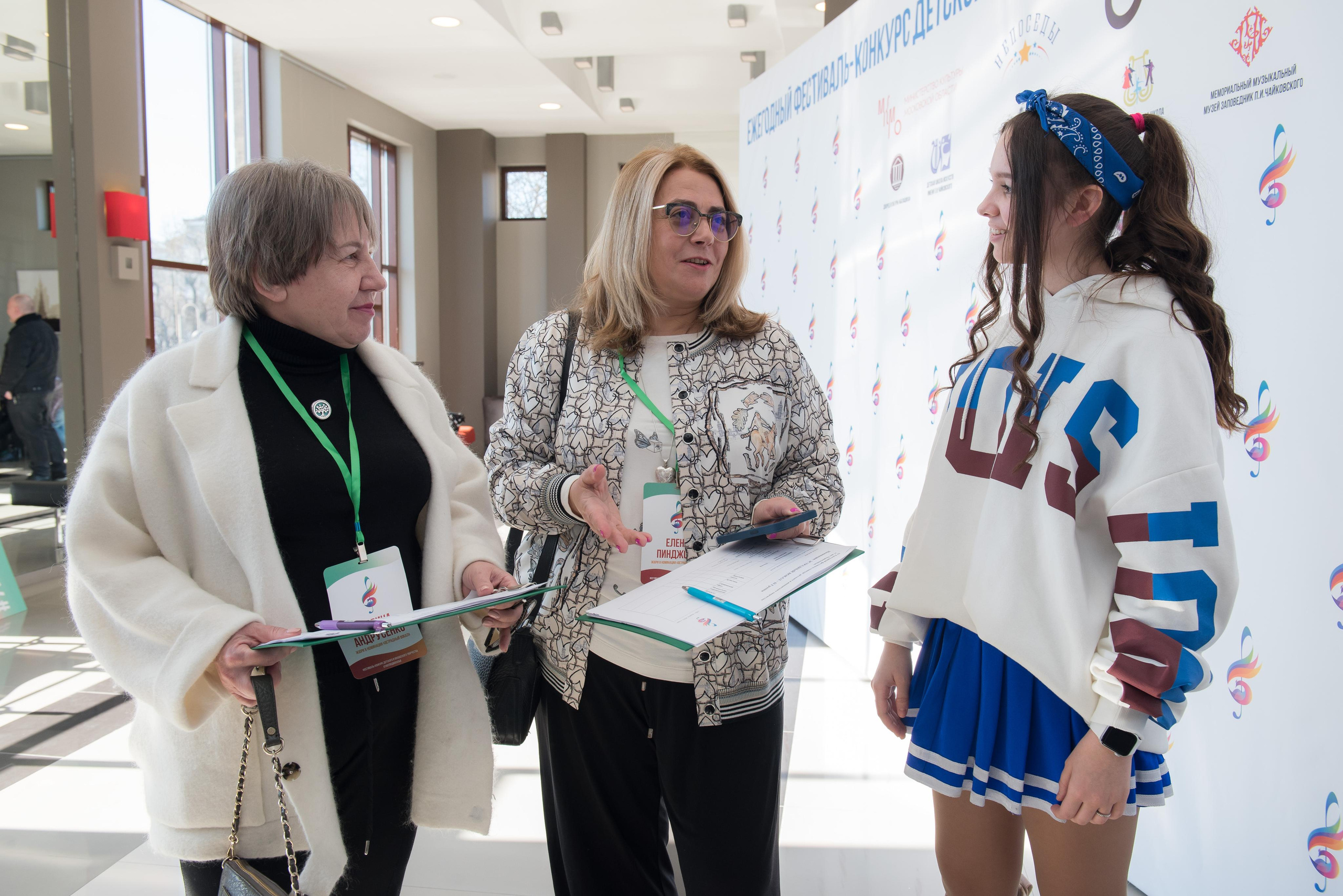 7 нот Подмосковья — Звенигород. Бренд-фотограф для экспертов и блогеров в Москве Влада Горбовская