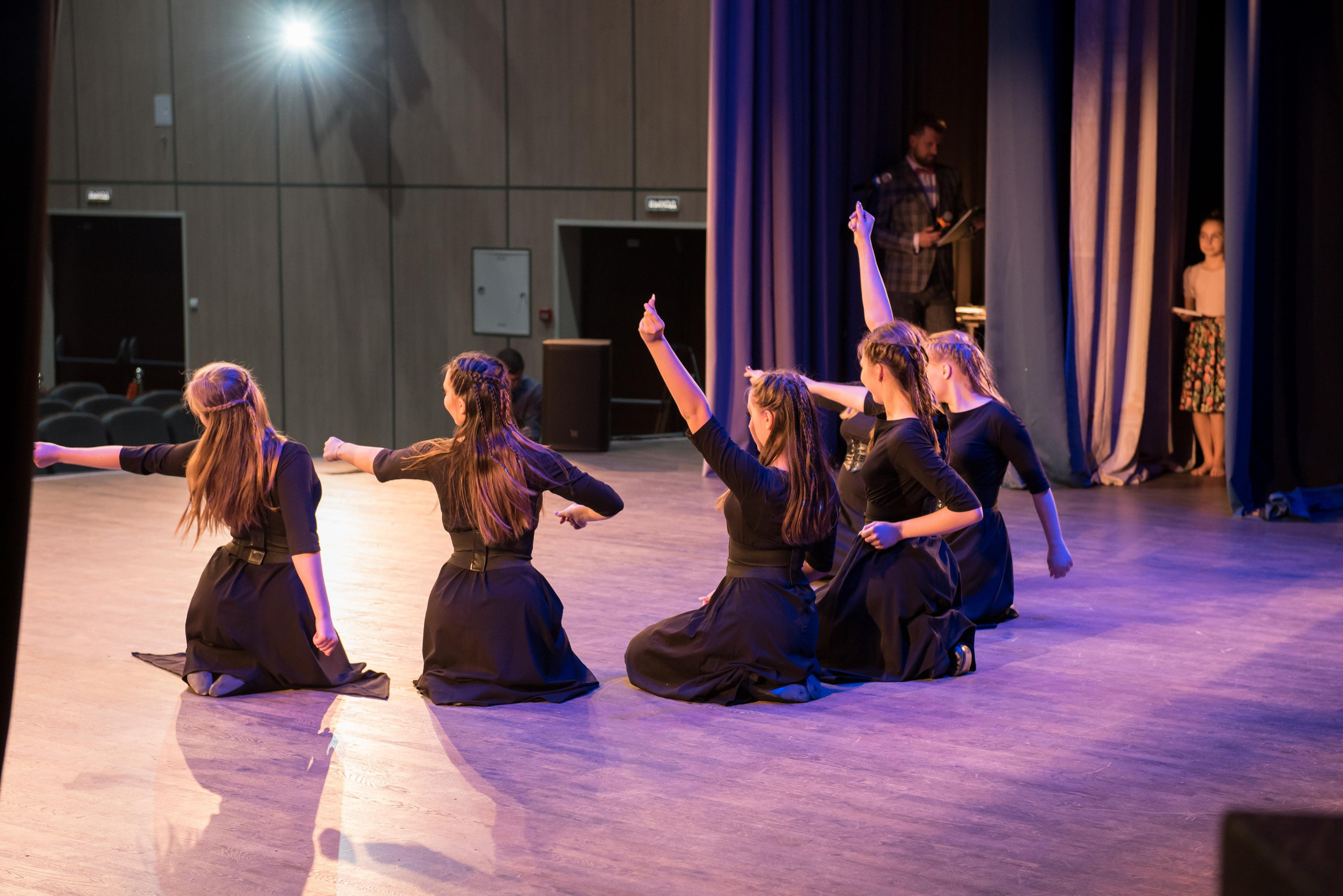 7 нот Подмосковья — Балашиха. Бренд-фотограф для экспертов и блогеров в Москве Влада Горбовская