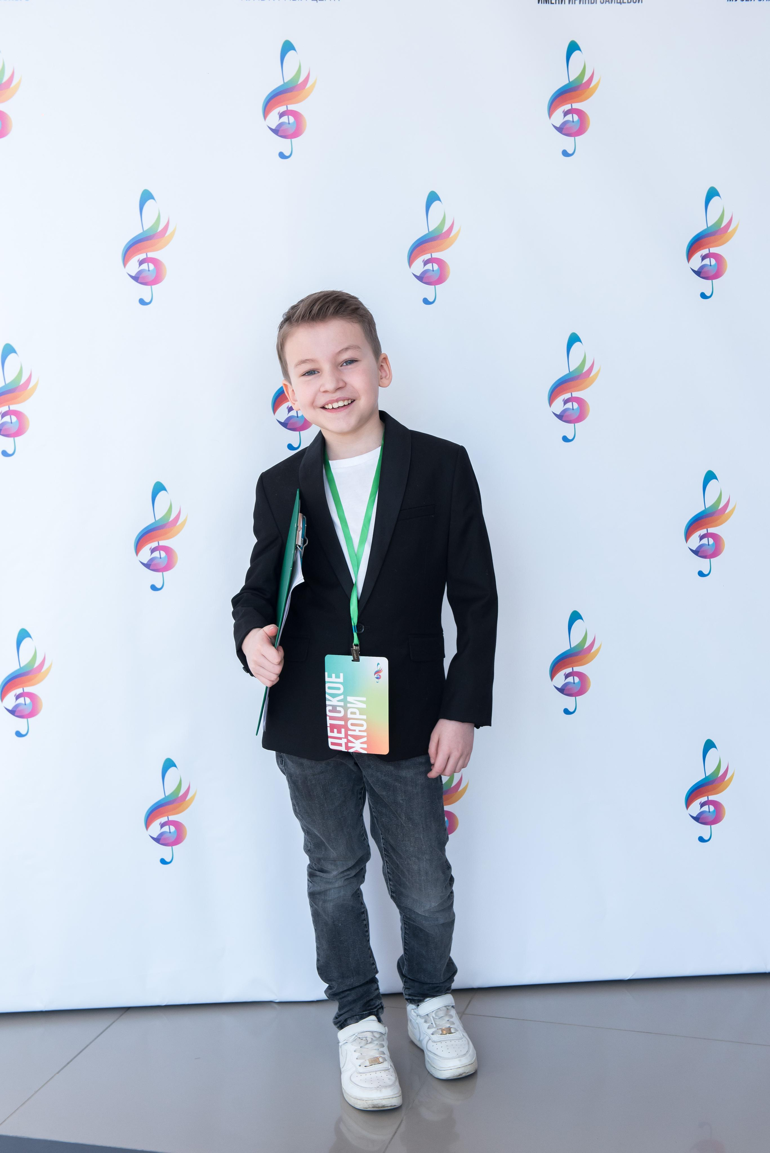 7 нот Подмосковья — Звенигород. Бренд-фотограф для экспертов и блогеров в Москве Влада Горбовская