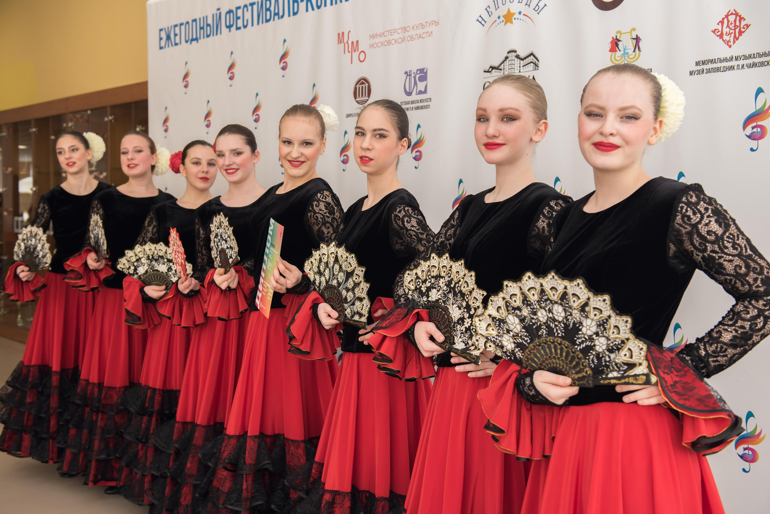 7 нот Подмосковья — Наро-Фоминск. Бренд-фотограф для экспертов и блогеров в Москве Влада Горбовская