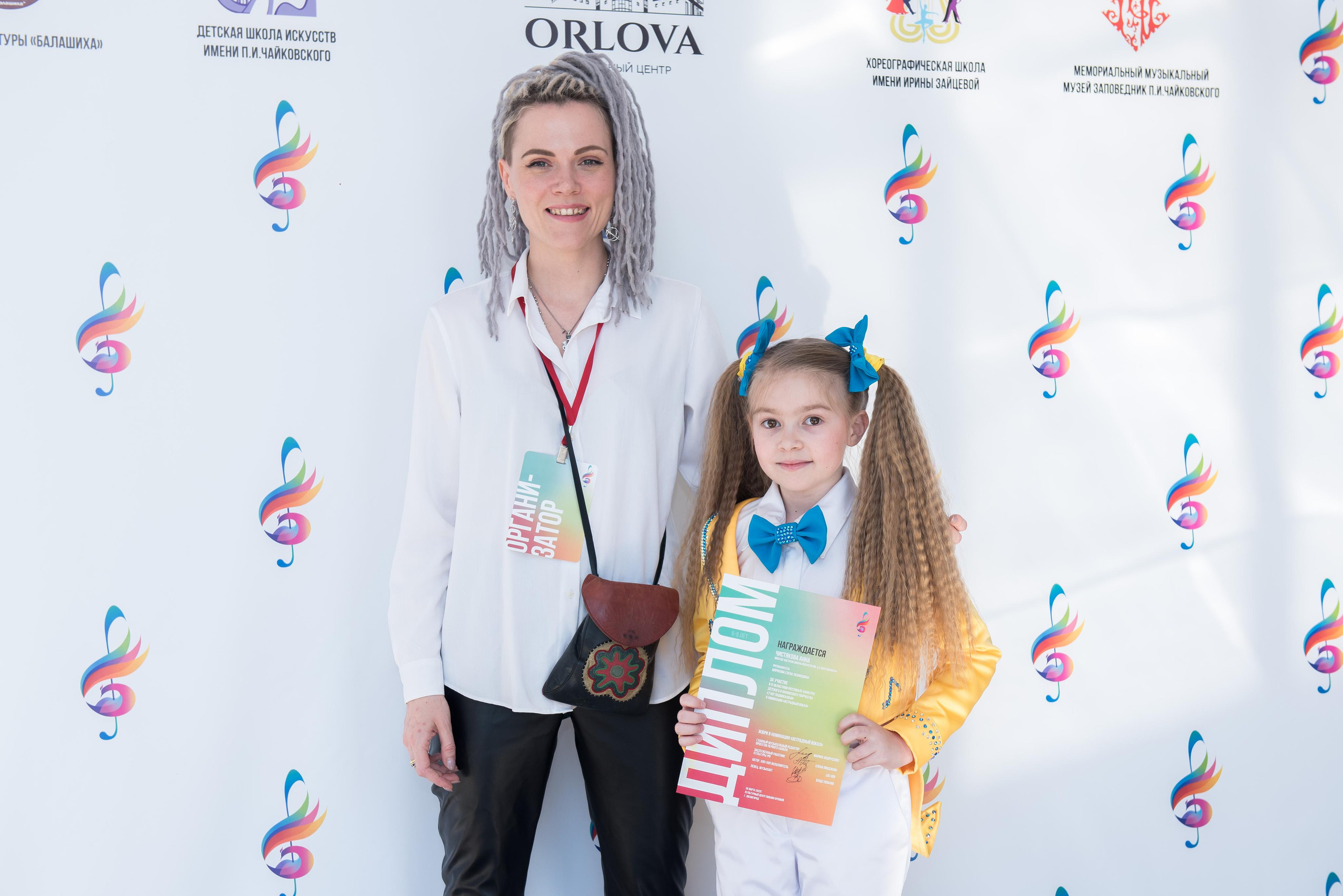 7 нот Подмосковья — Звенигород. Бренд-фотограф для экспертов и блогеров в Москве Влада Горбовская