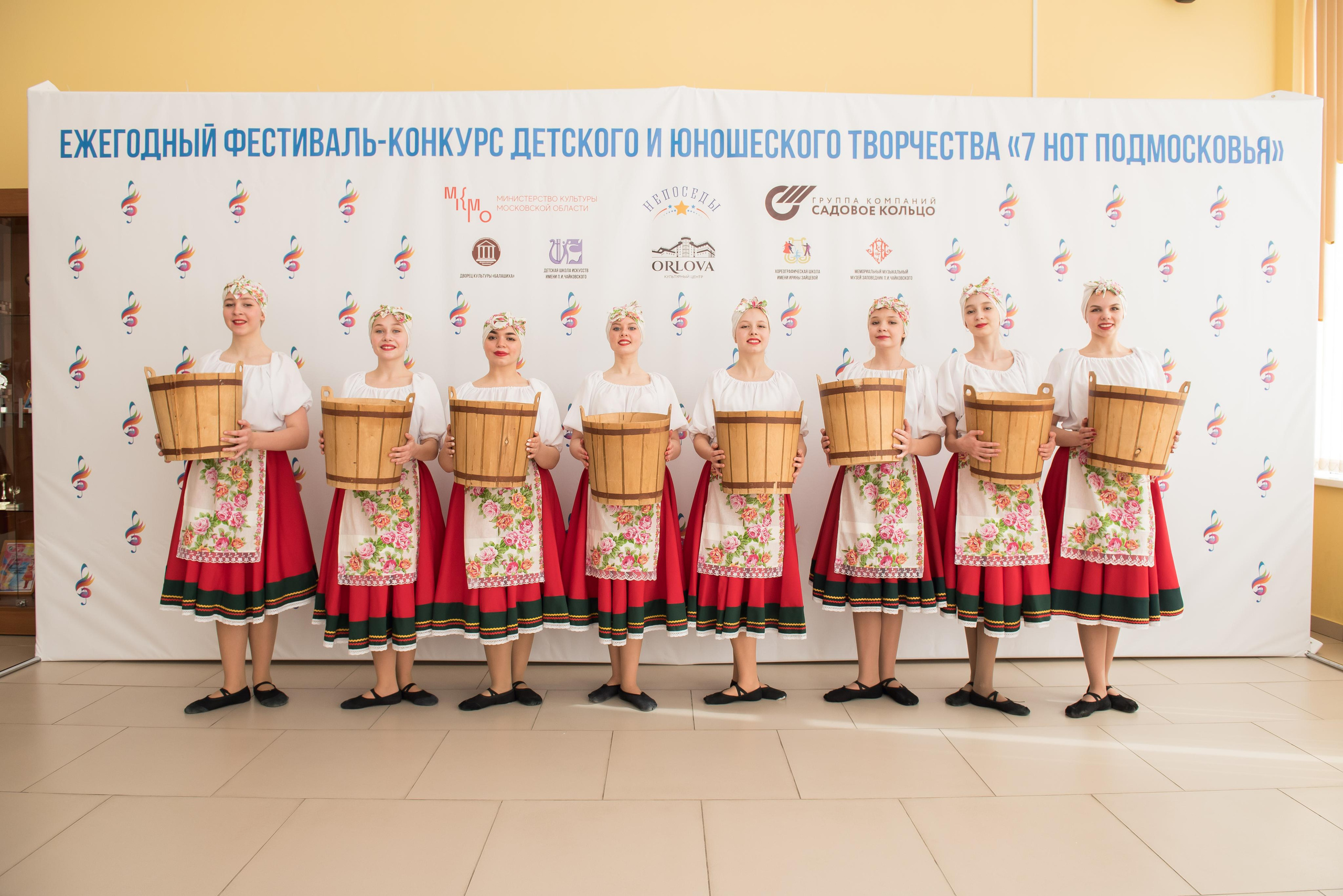 7 нот Подмосковья — Наро-Фоминск. Бренд-фотограф для экспертов и блогеров в Москве Влада Горбовская
