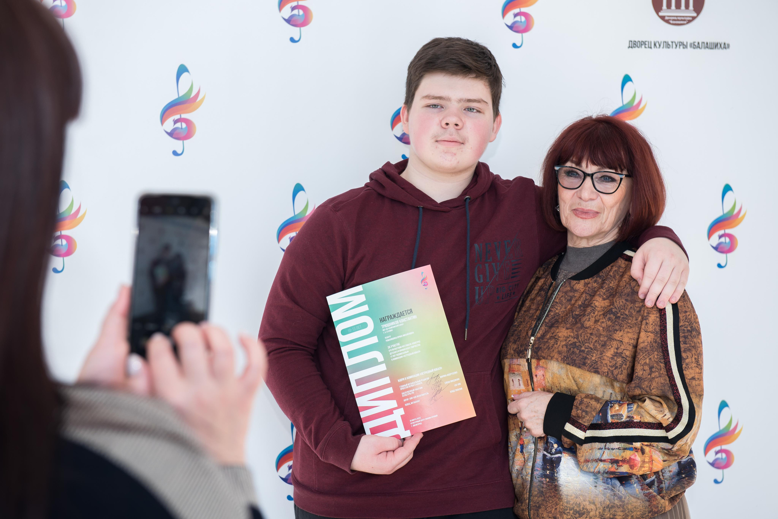 7 нот Подмосковья — Звенигород. Бренд-фотограф для экспертов и блогеров в Москве Влада Горбовская