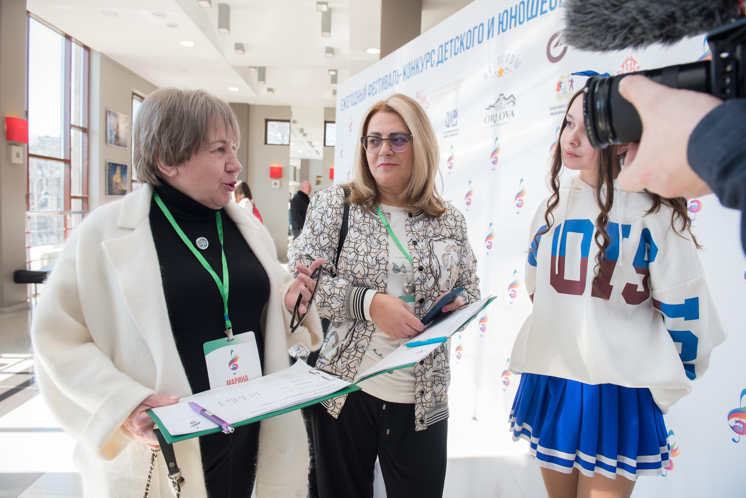 7 нот Подмосковья — Звенигород. Бренд-фотограф для экспертов и блогеров в Москве Влада Горбовская