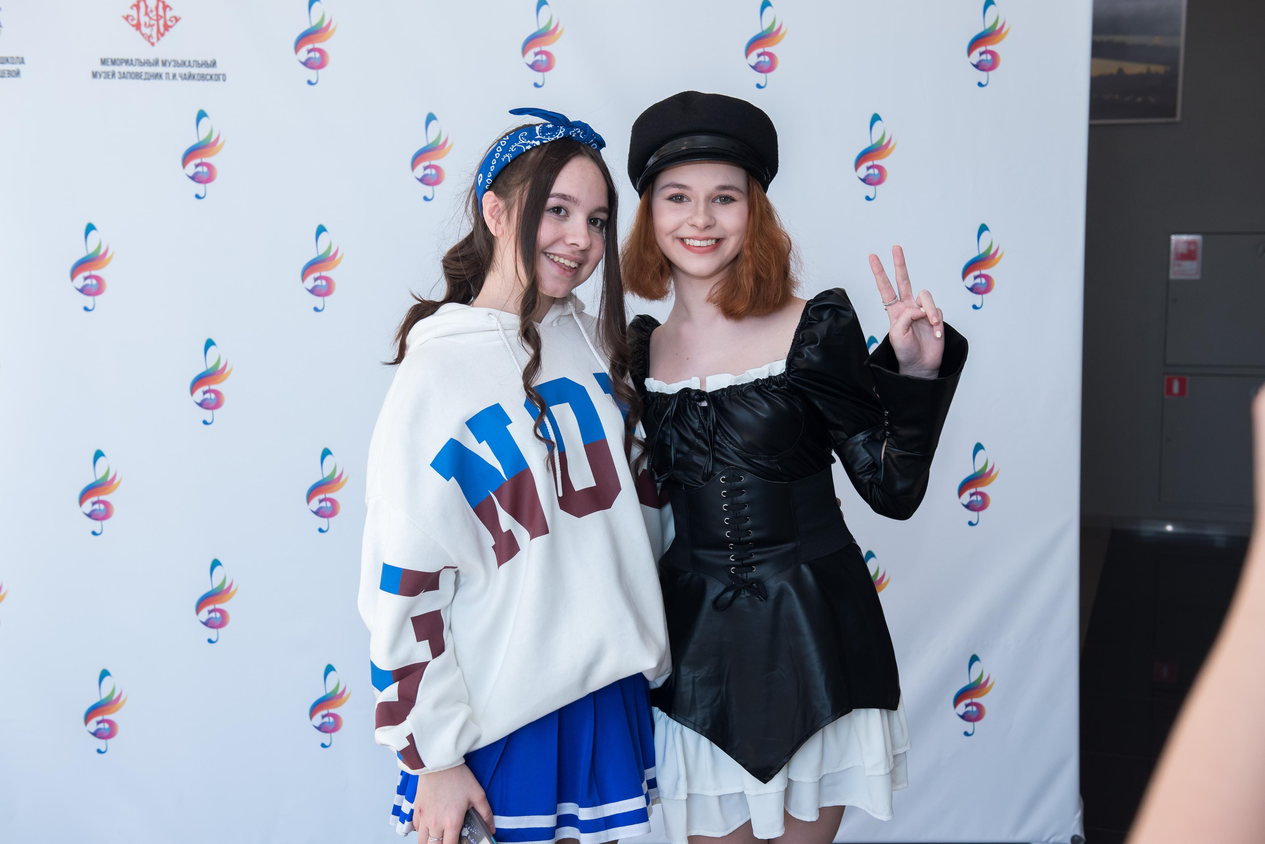 7 нот Подмосковья — Звенигород. Бренд-фотограф для экспертов и блогеров в Москве Влада Горбовская