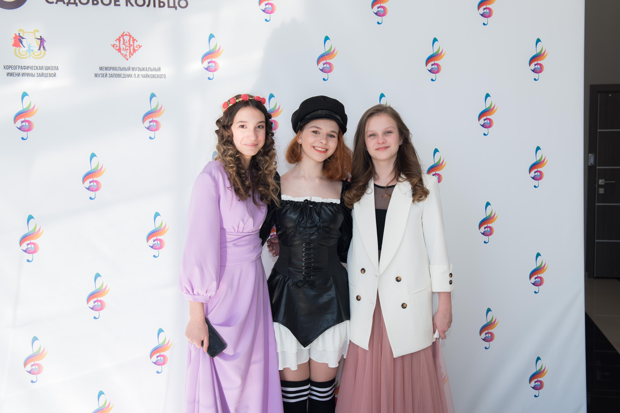 7 нот Подмосковья — Звенигород. Бренд-фотограф для экспертов и блогеров в Москве Влада Горбовская