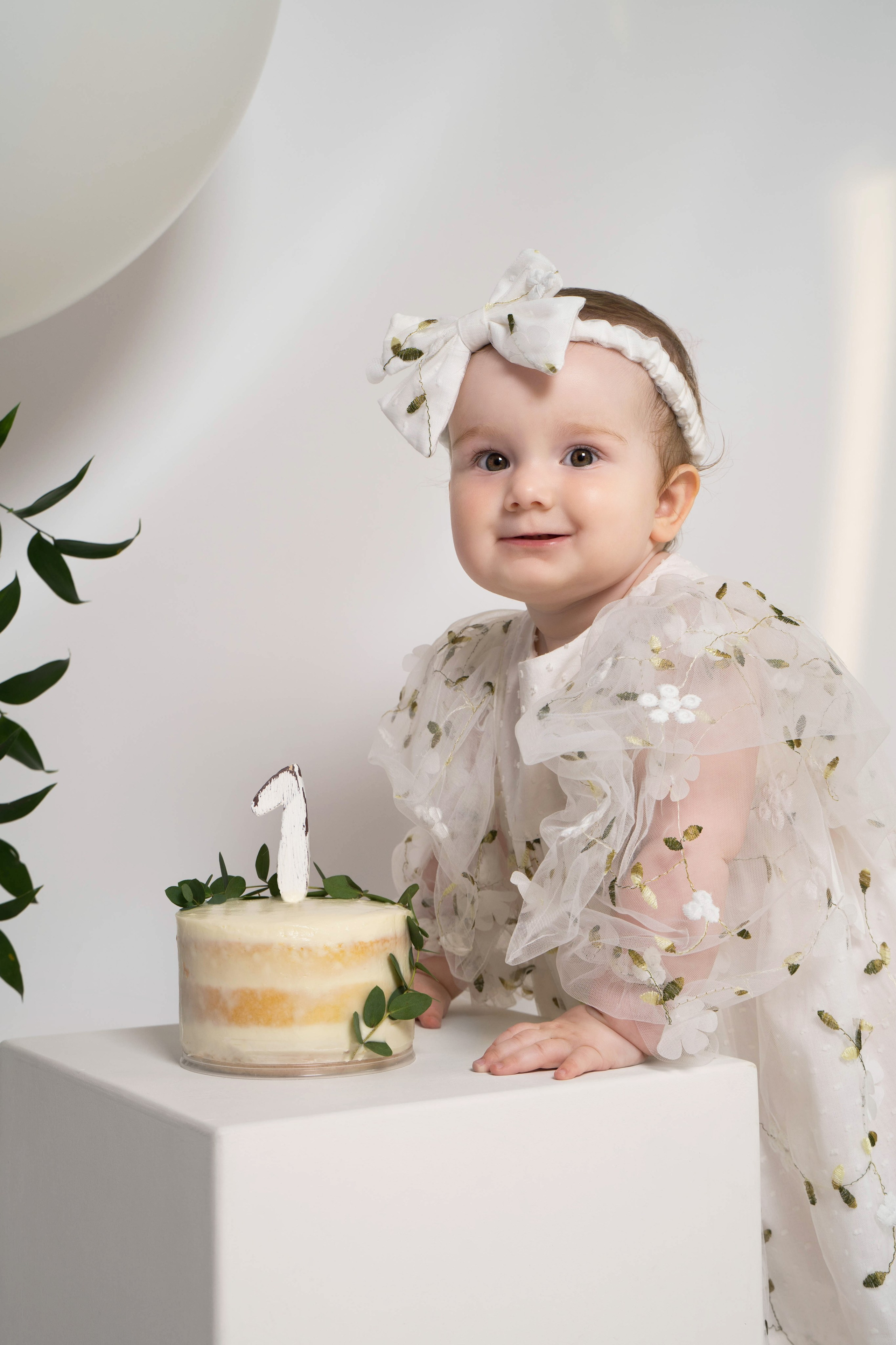 Арине годик. Студия детской фотографии