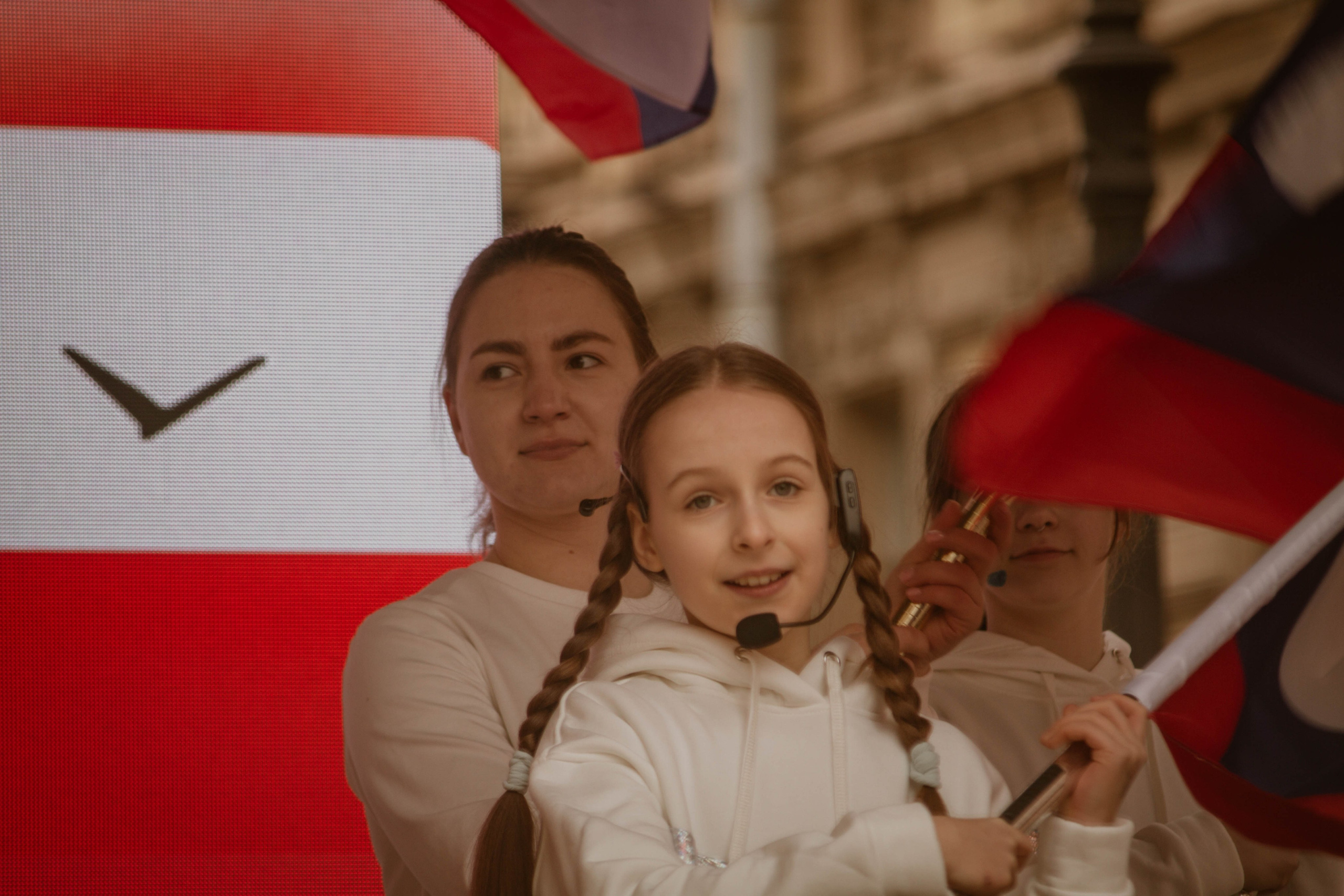 10 ЛЕТ ВМЕСТЕ — Патриотическая акция. Создадим шедевр? Виталина и её фотоискусство