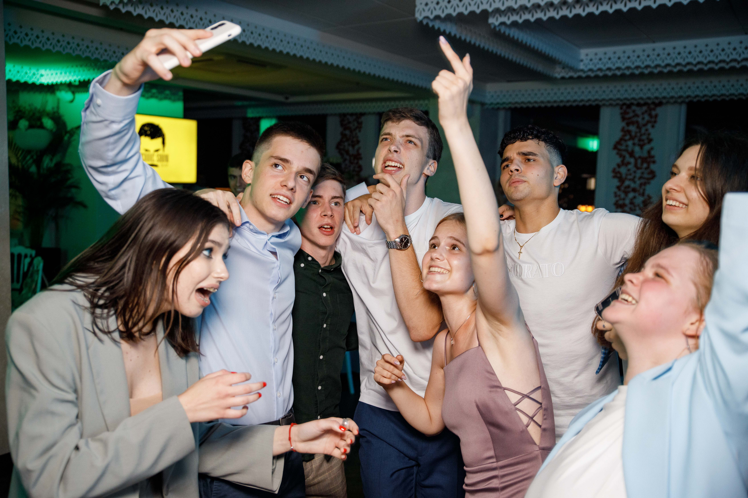 Выпускной. Ресторан Разговоры. Фотограф Андрей Баксов