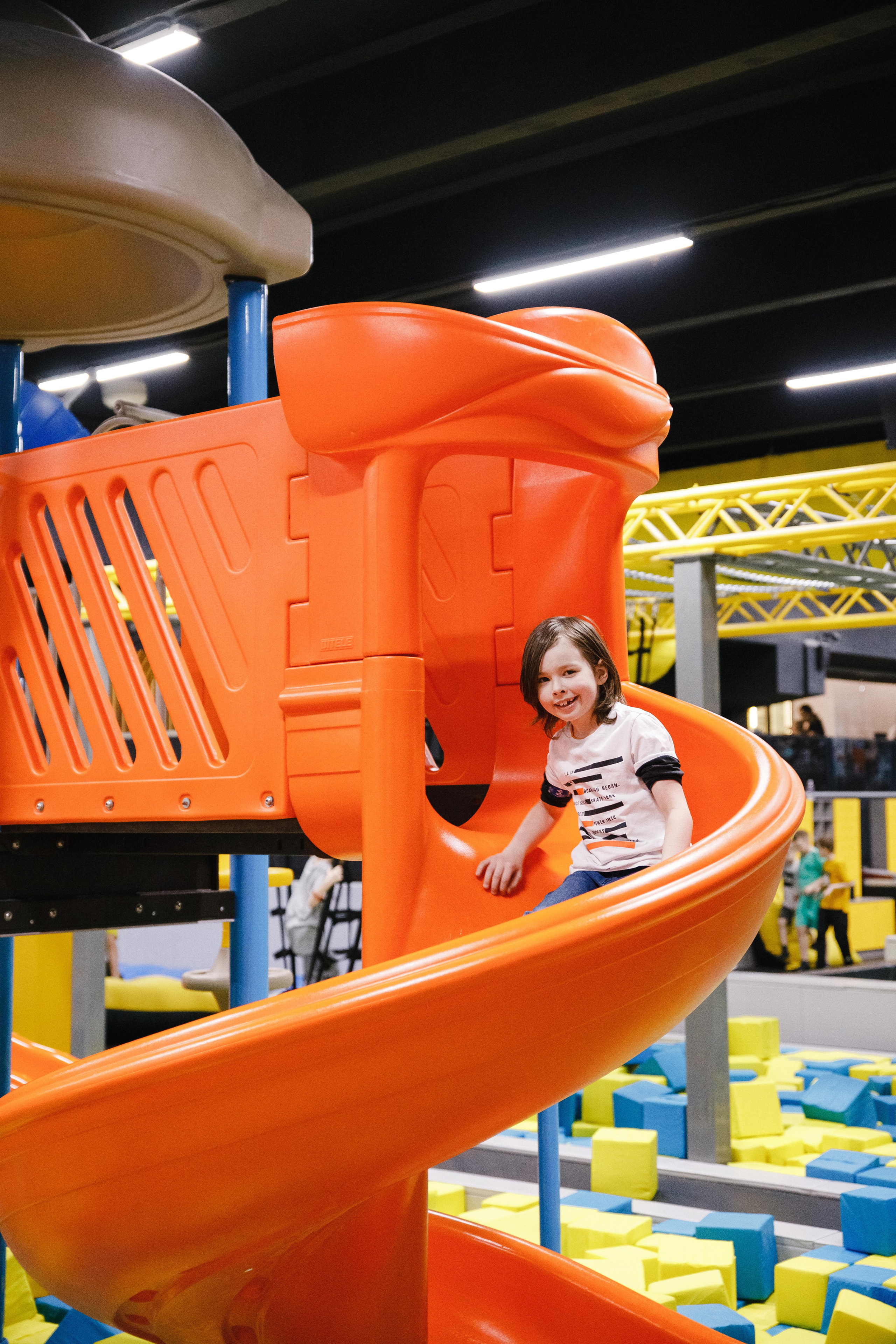 ДР Ильи. Fly zone. Батутный центр. Фотограф Андрей Баксов