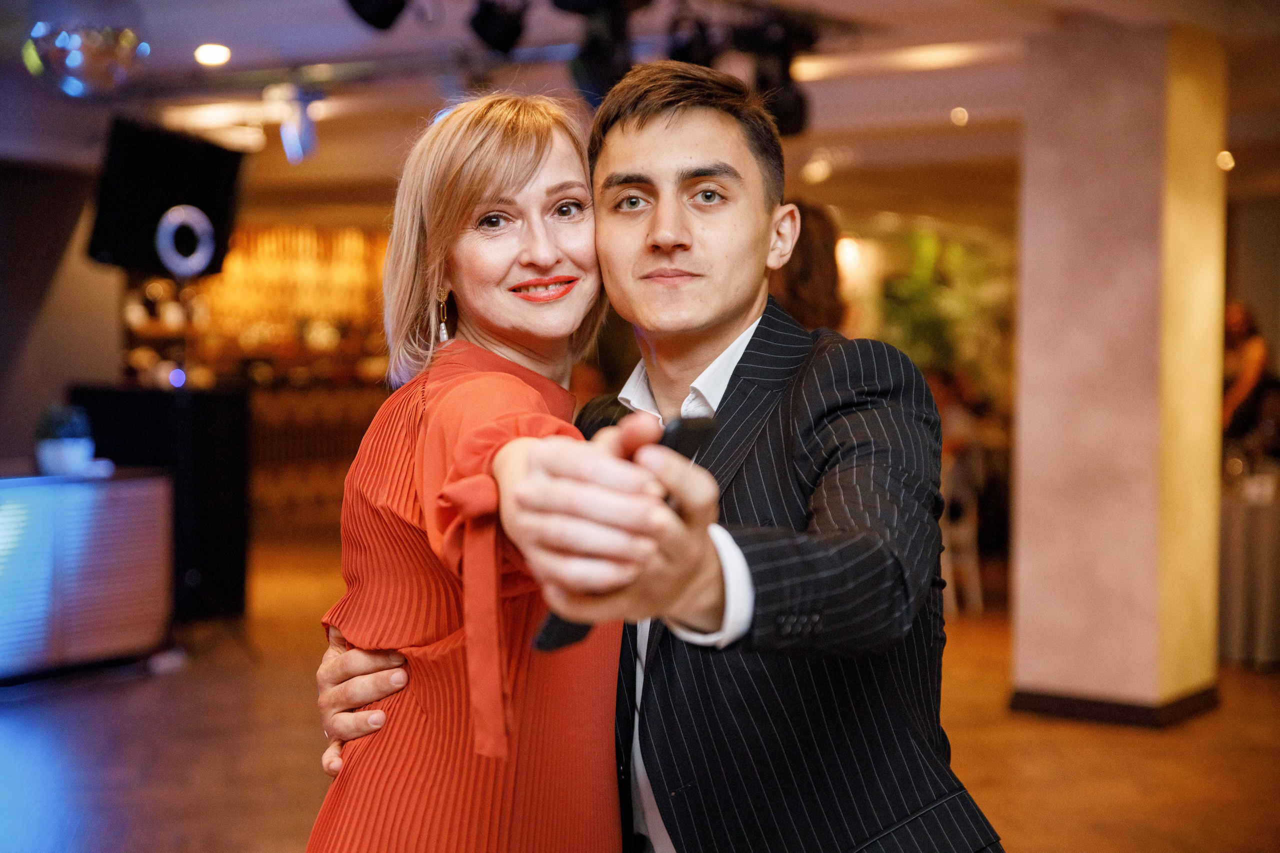 Выпускной. Ресторан Разговоры. Фотограф Андрей Баксов