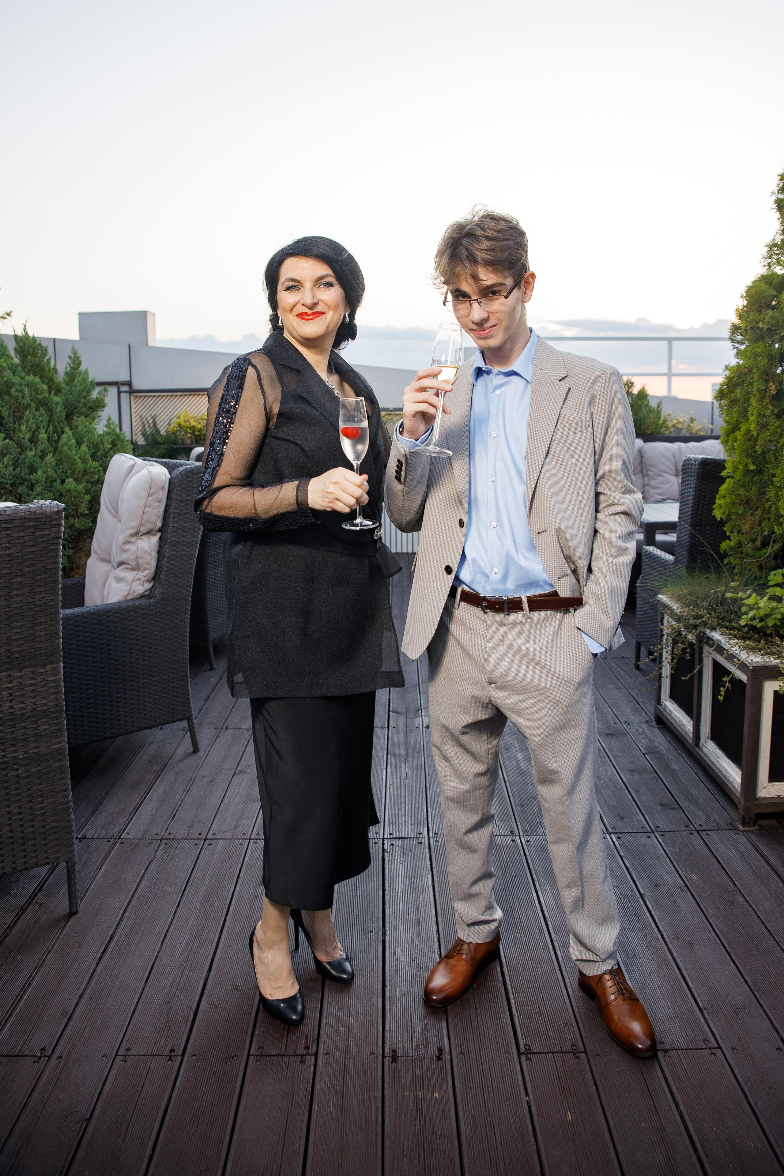 Выпускной. Ресторан Разговоры. Фотограф Андрей Баксов