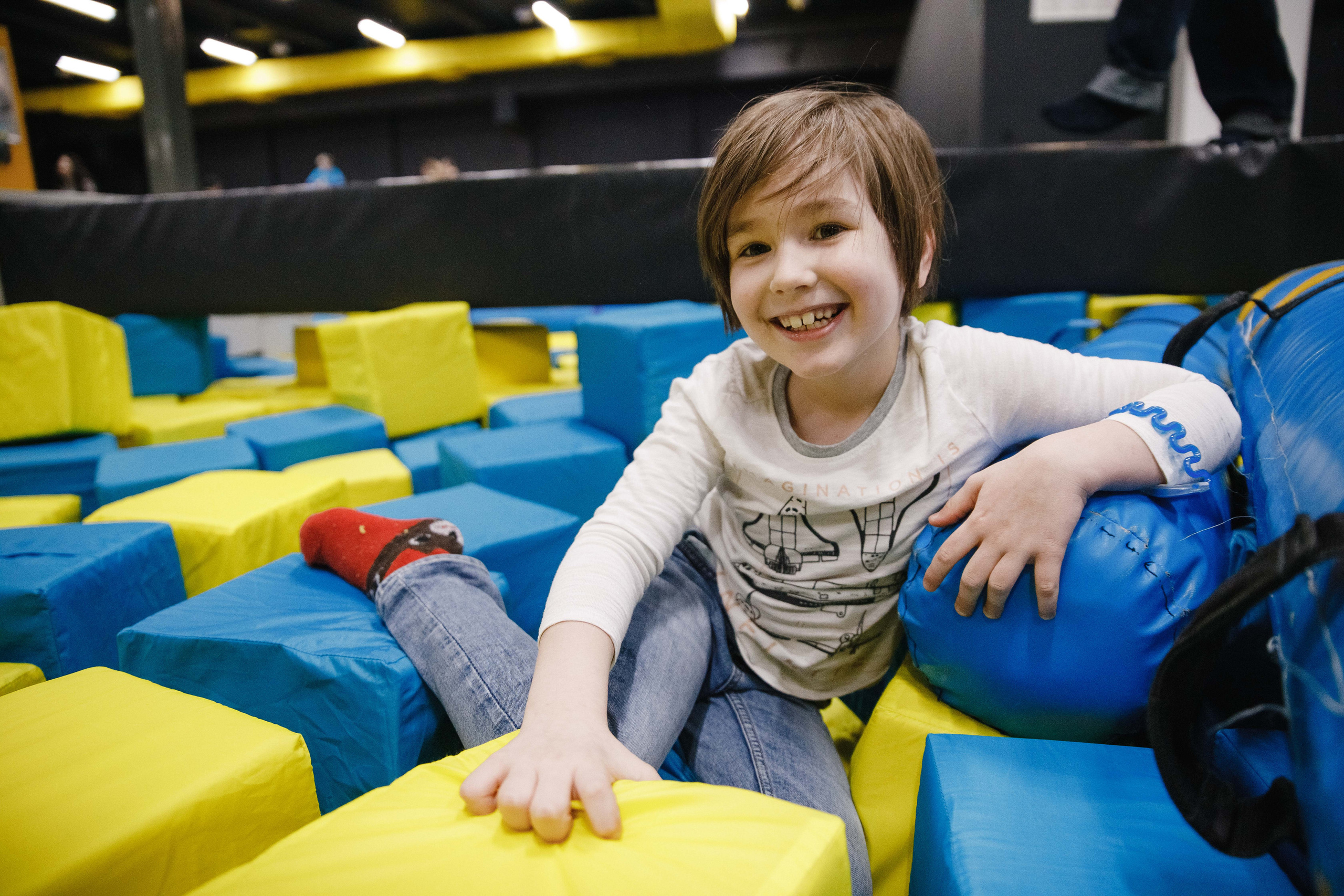 ДР Ильи. Fly zone. Батутный центр. Фотограф Андрей Баксов