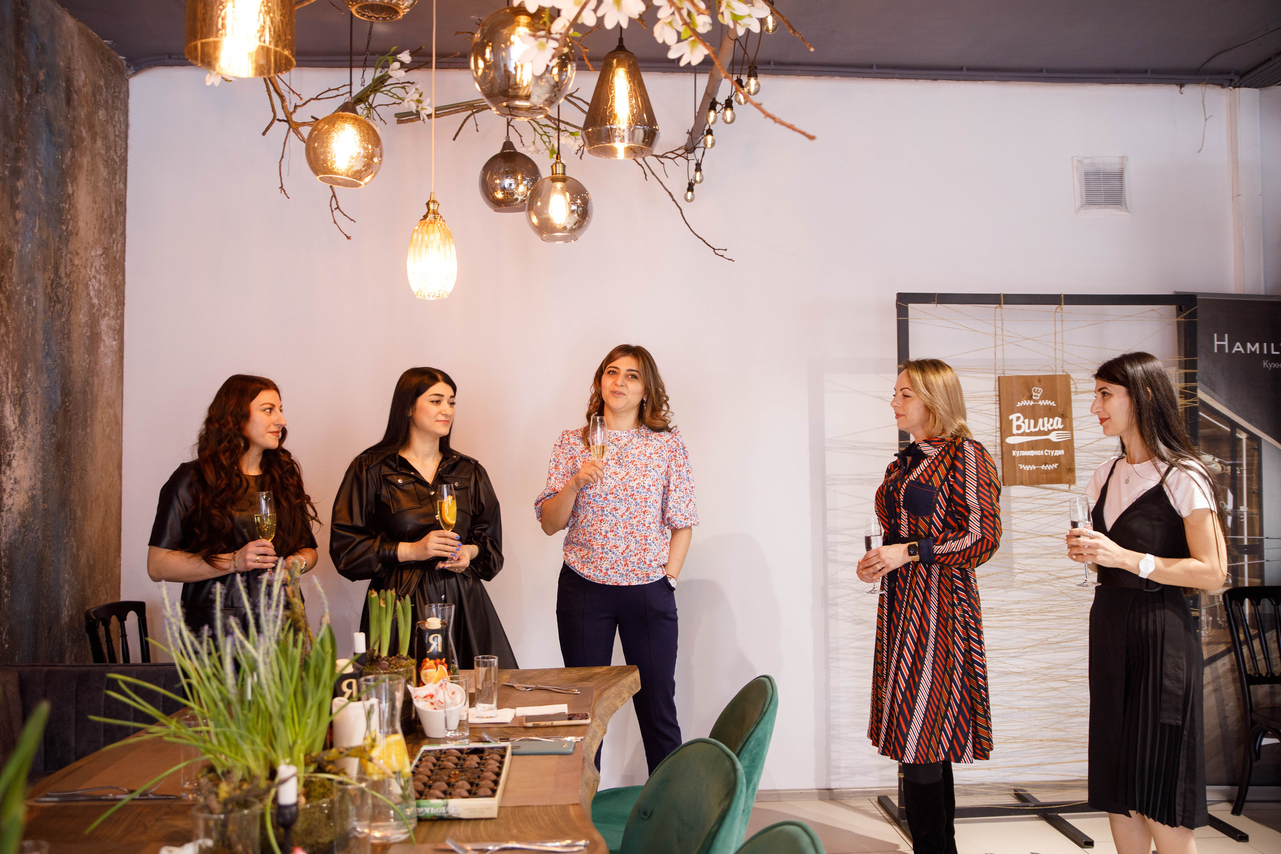 ДР Оксаны. Вилка Кулинарная студия. Фотограф Андрей Баксов