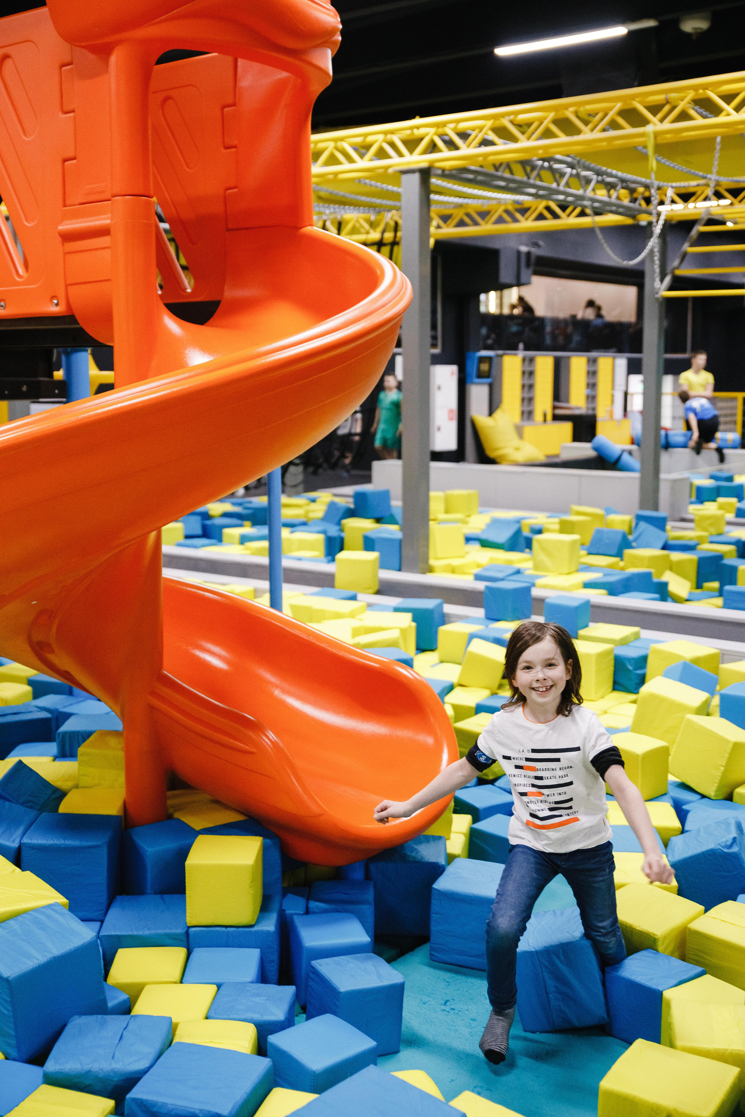 ДР Ильи. Fly zone. Батутный центр. Фотограф Андрей Баксов