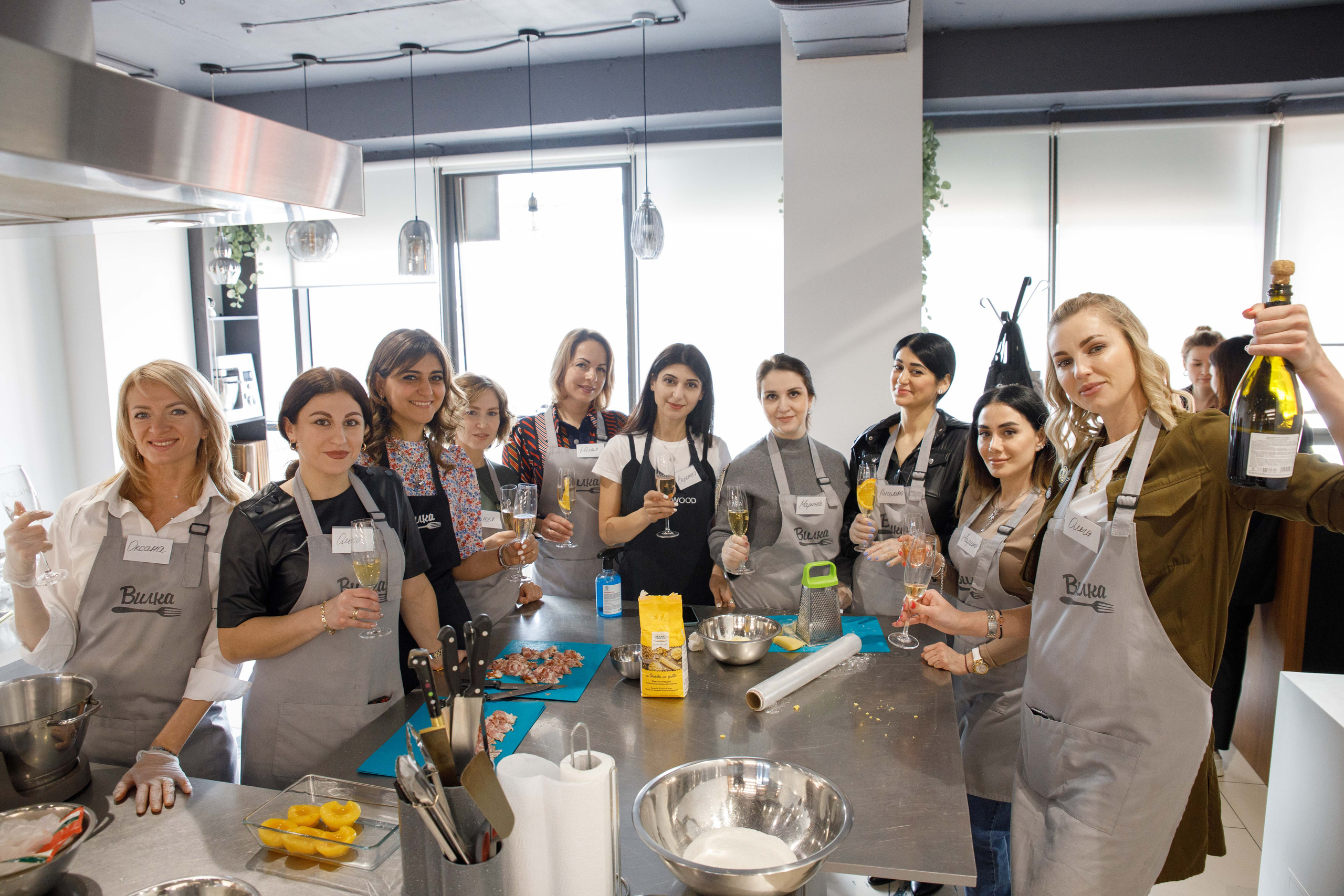 ДР Оксаны. Вилка Кулинарная студия. Фотограф Андрей Баксов