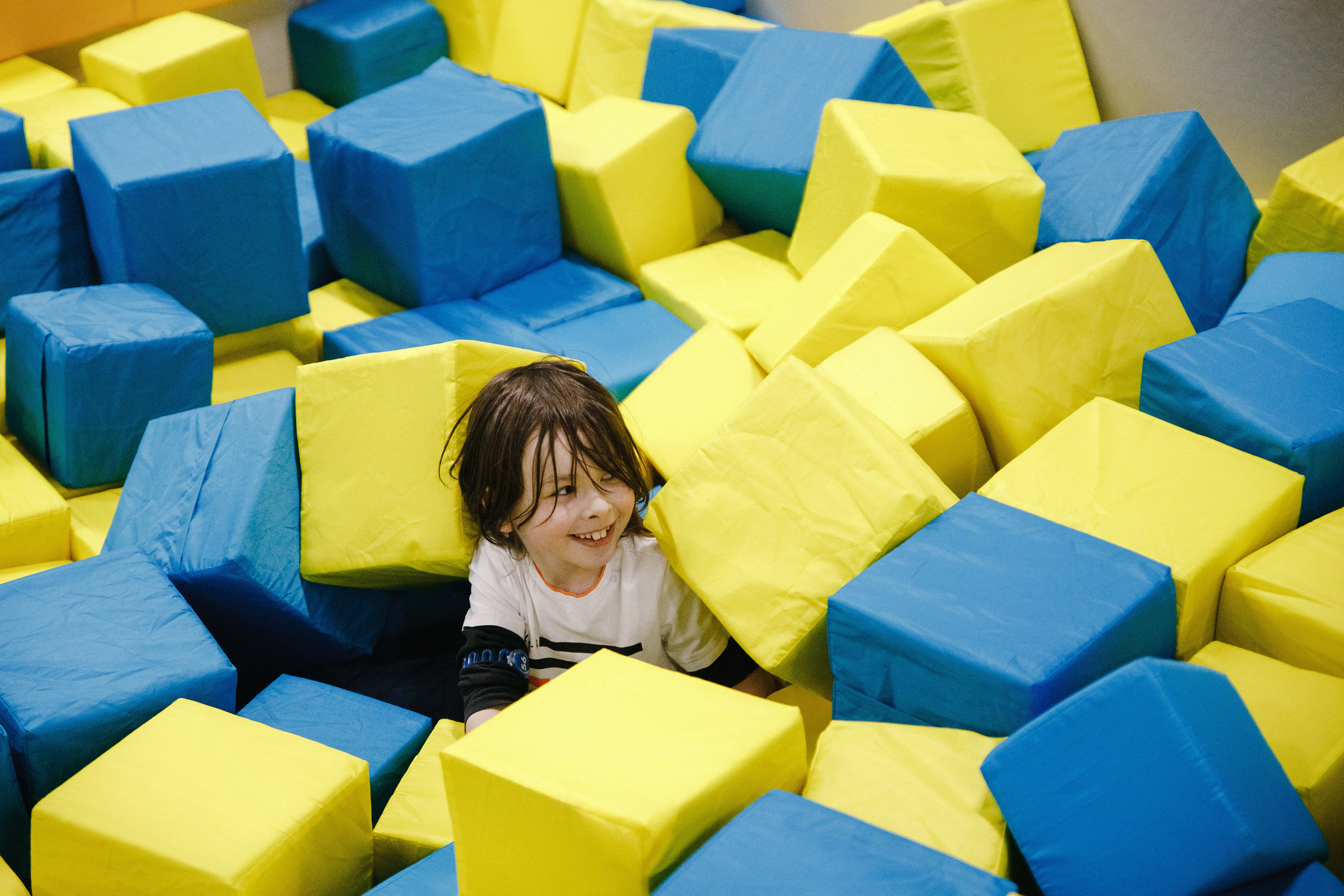 ДР Ильи. Fly zone. Батутный центр. Фотограф Андрей Баксов