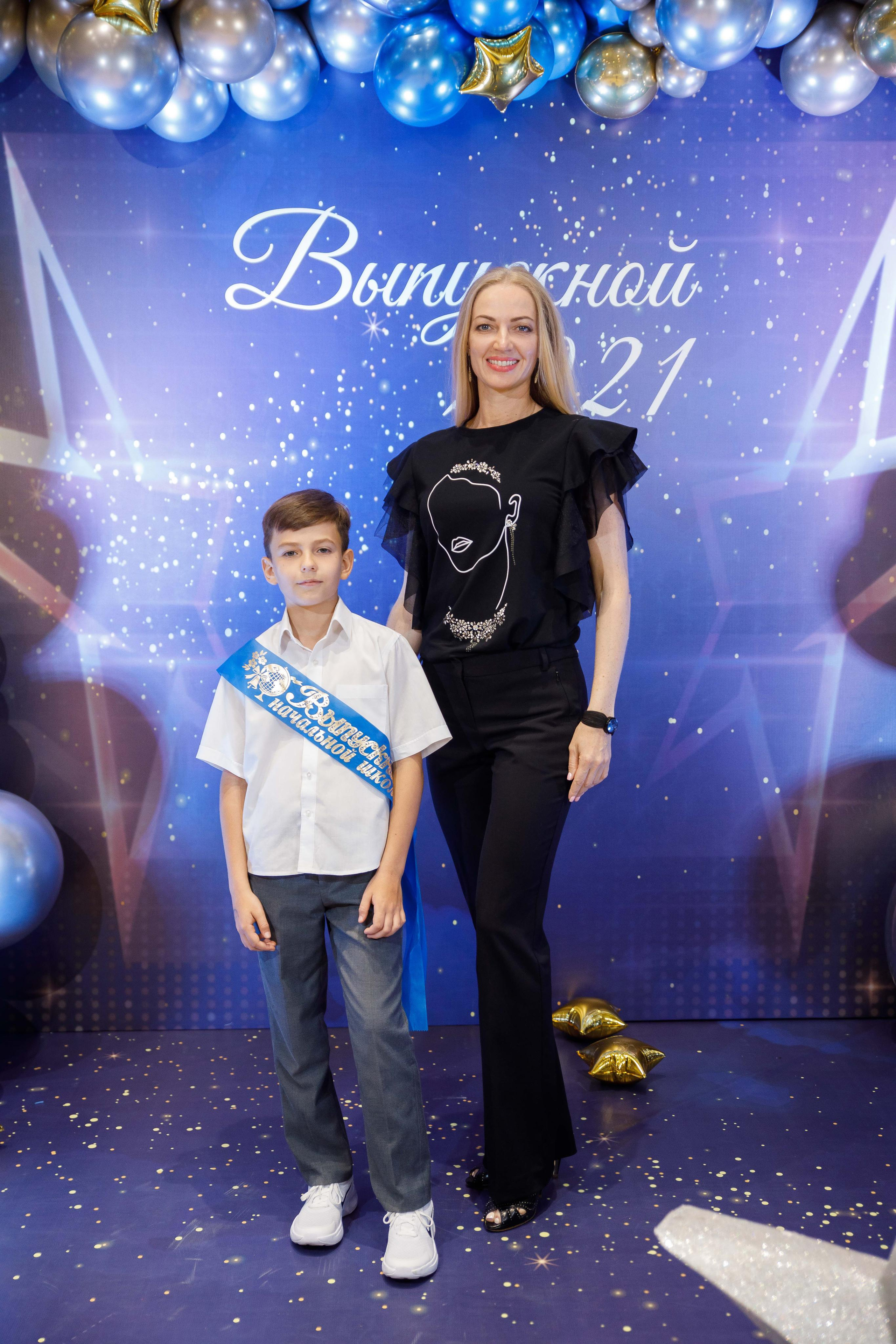 Выпускной 4 класс. ГорПарк. Фотограф Андрей Баксов